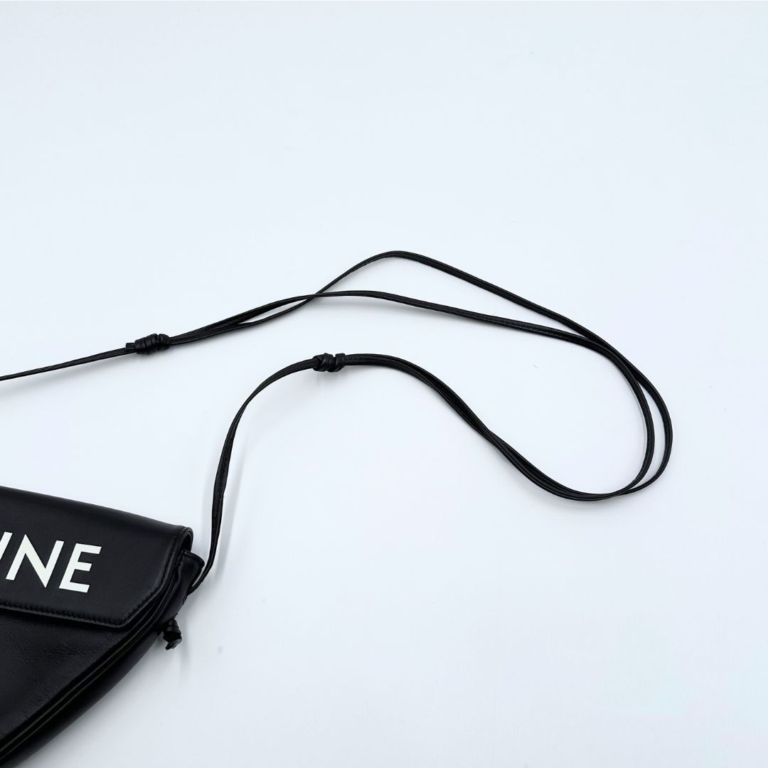 美品 セリーヌ トライアングル バッグ ブラック レザー ショルダーバッグ ロゴ 楽天市場】トライアングル（ブランドセリーヌ）（ショルダーバッグ