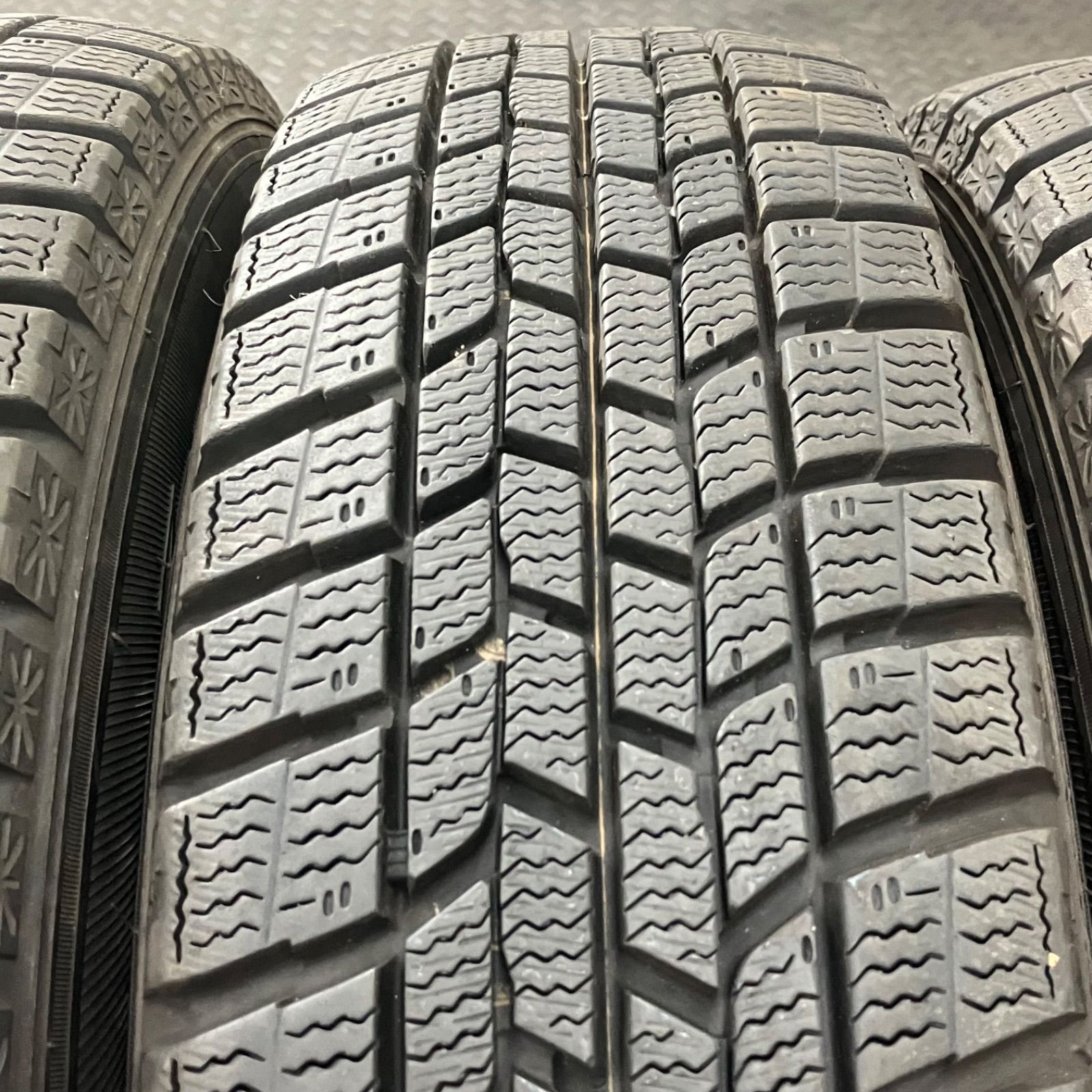 グッドイヤー アイスナビ6