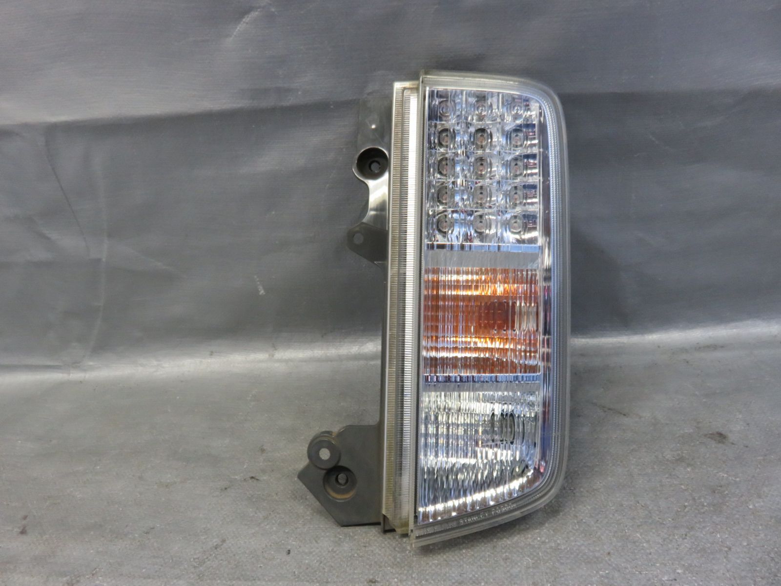 ☆STD7792/点灯ok 日産 エルグランド TE52 PE52 E52 純正 テール