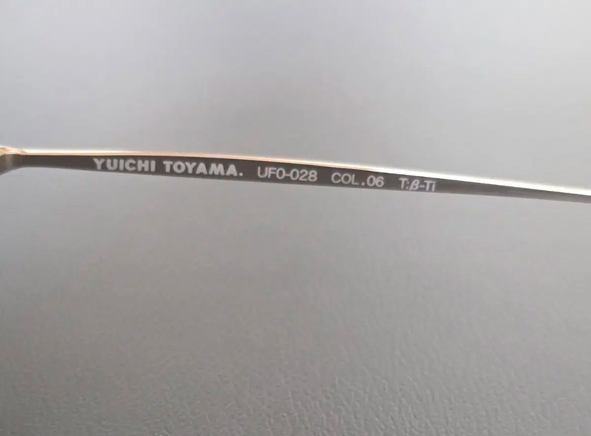  ゆいチ トゥーヤマーの メガネです サングラス 小物