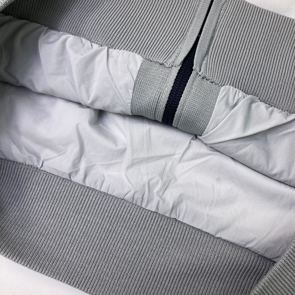  サイズ L AND PER SE アンパスィ モデル 裏地付ニット ジップジャケット ボーダー柄 グレー系 ゴルフウェア レディース ストスト ジャケット レディースウェア