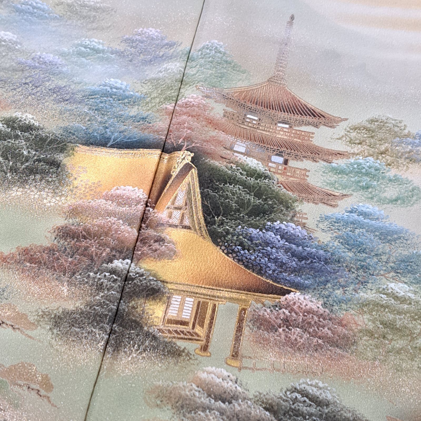  色留袖 裄66.5 身丈156.5 袖丈47.5 正絹 袷 五つ紋 作家物 黄土色系色地に三重の塔が有る庭園の風景 も05 S 11 l 2507 色留袖 着物