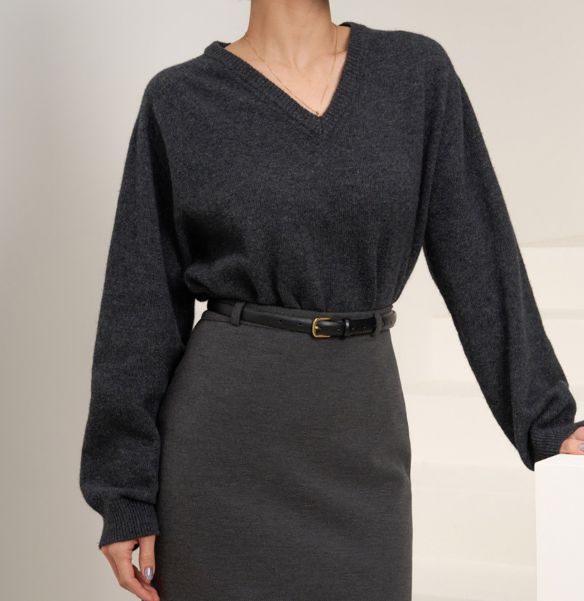 イェソラート ヤクホールガーメント Vネック ニット