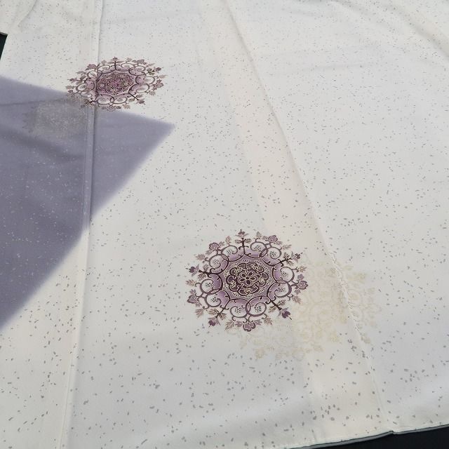  ❁tomihisa❁ ますいわ屋謹製 金駒刺繍 華文 着物 正絹 仕付け糸付 穏やかに映える気品の華 訪問着 7108 訪問着 付け下げ 着物