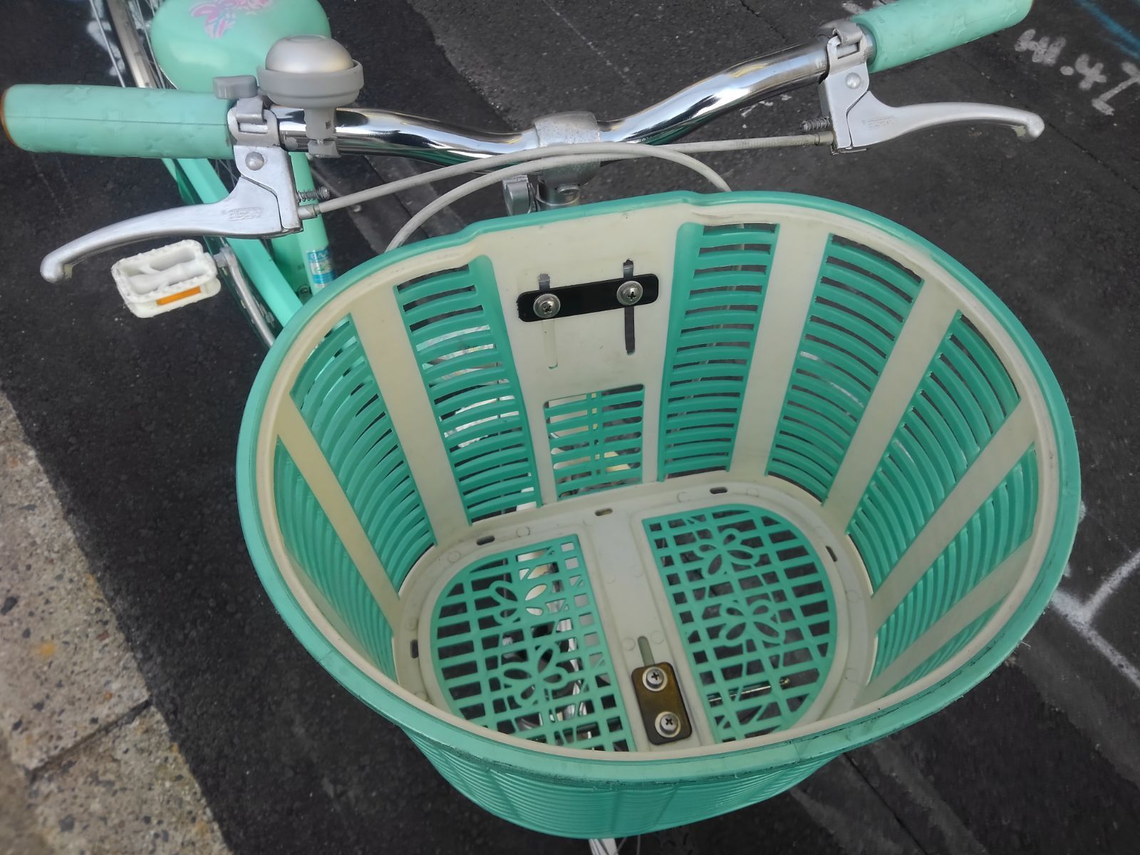 引き取り限定！(名古屋市昭和区)中古子供自転車3615 前後タイヤ