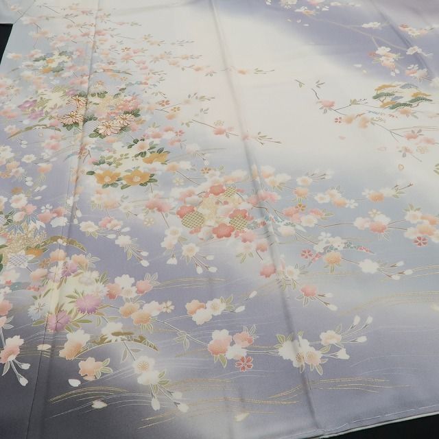 ❁tomihisa❁新品 金駒刺繍 着物 正絹 仕付け糸付 トールサイズ”淡色に