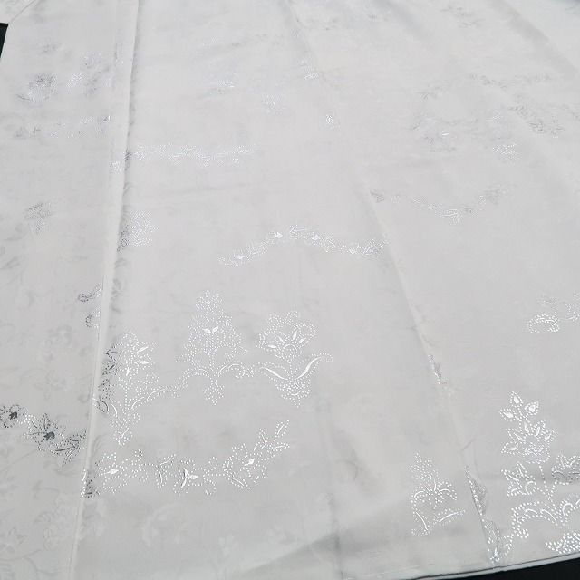  ❁tomihisa❁ 岡重 お仕立て上がり品 銀彩友禅 唐花 着物 仕付け糸付 トールサイズ 気品と光を纏う唐花 小紋 7110 小紋 着物