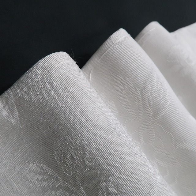 ❁tomihisa❁ 岡重 お仕立て上がり品 銀彩友禅 唐花 着物 仕付け糸付 トールサイズ 気品と光を纏う唐花 小紋 7110