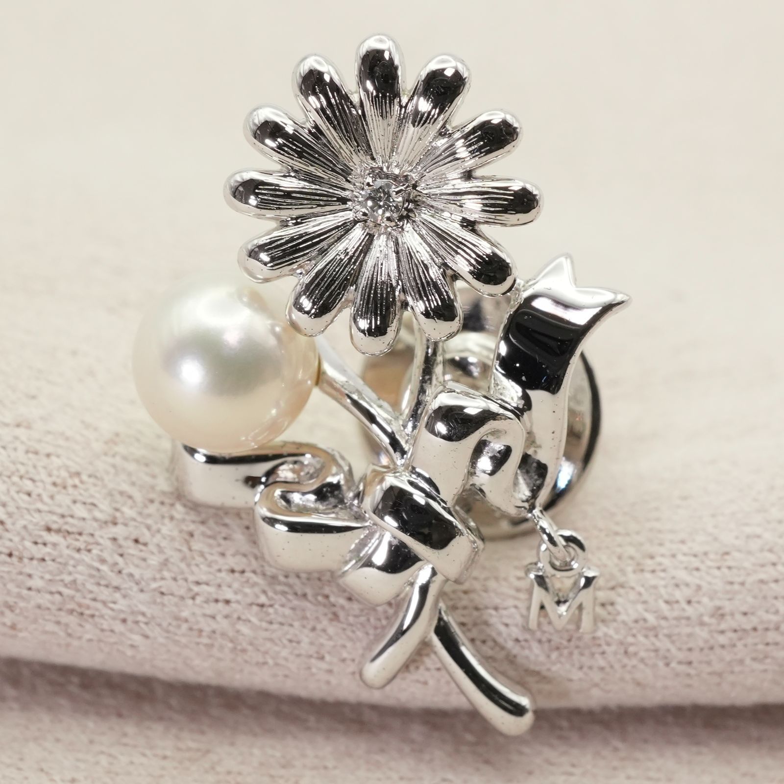ミキモト フラワー ピンブローチ 花 ベビーパール Mチャーム 25-1318S
