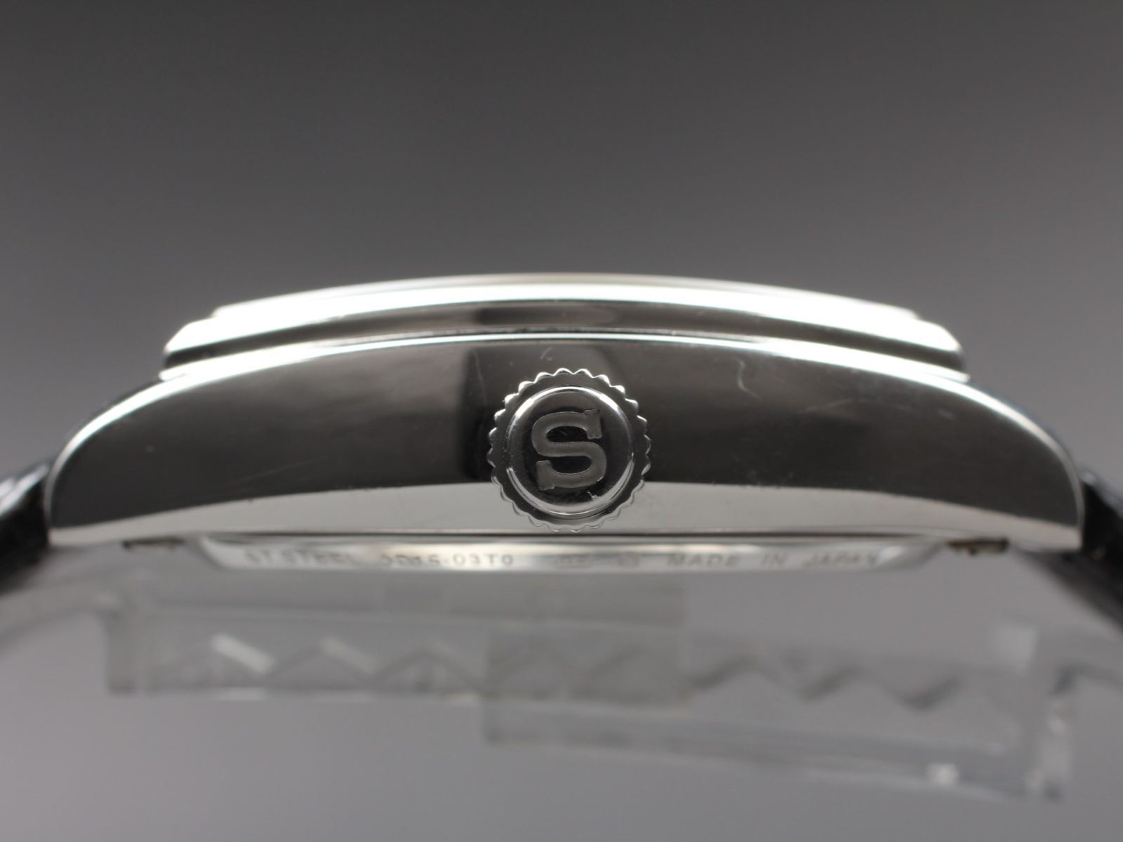 自動巻 白文字盤