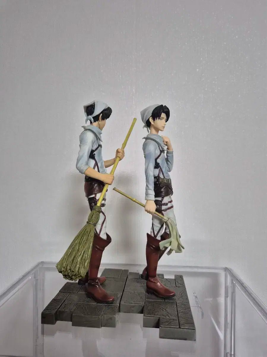 進撃の巨人 デニム クリーンアップ リヴァイ エレン フィギュア セット