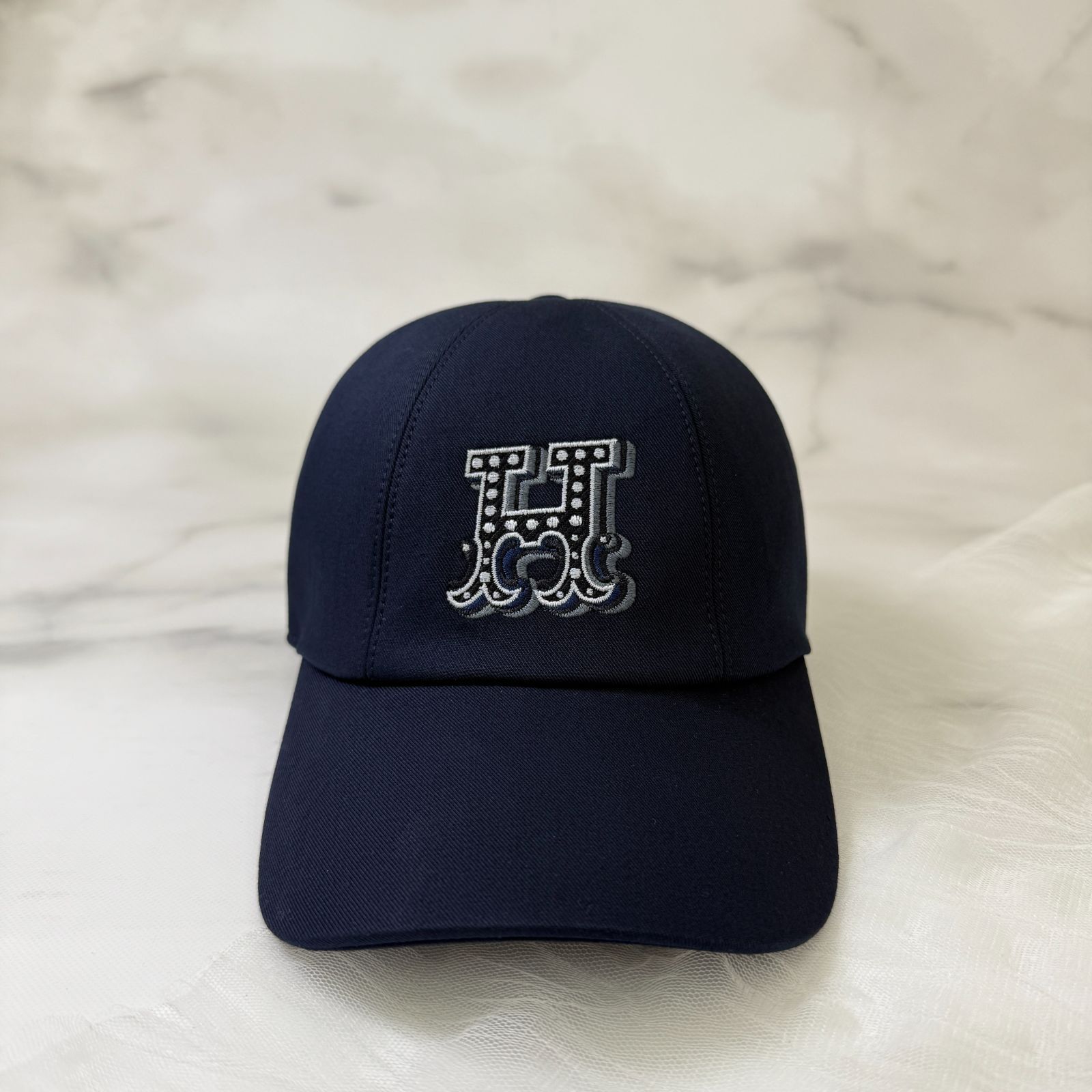 鑑定済み エルメス セレナ Hエレクトリック 58 ネイビー ホワイト シルバーボタン コットン キャスケット Hロゴ セリエボタン 帽子 キャップ