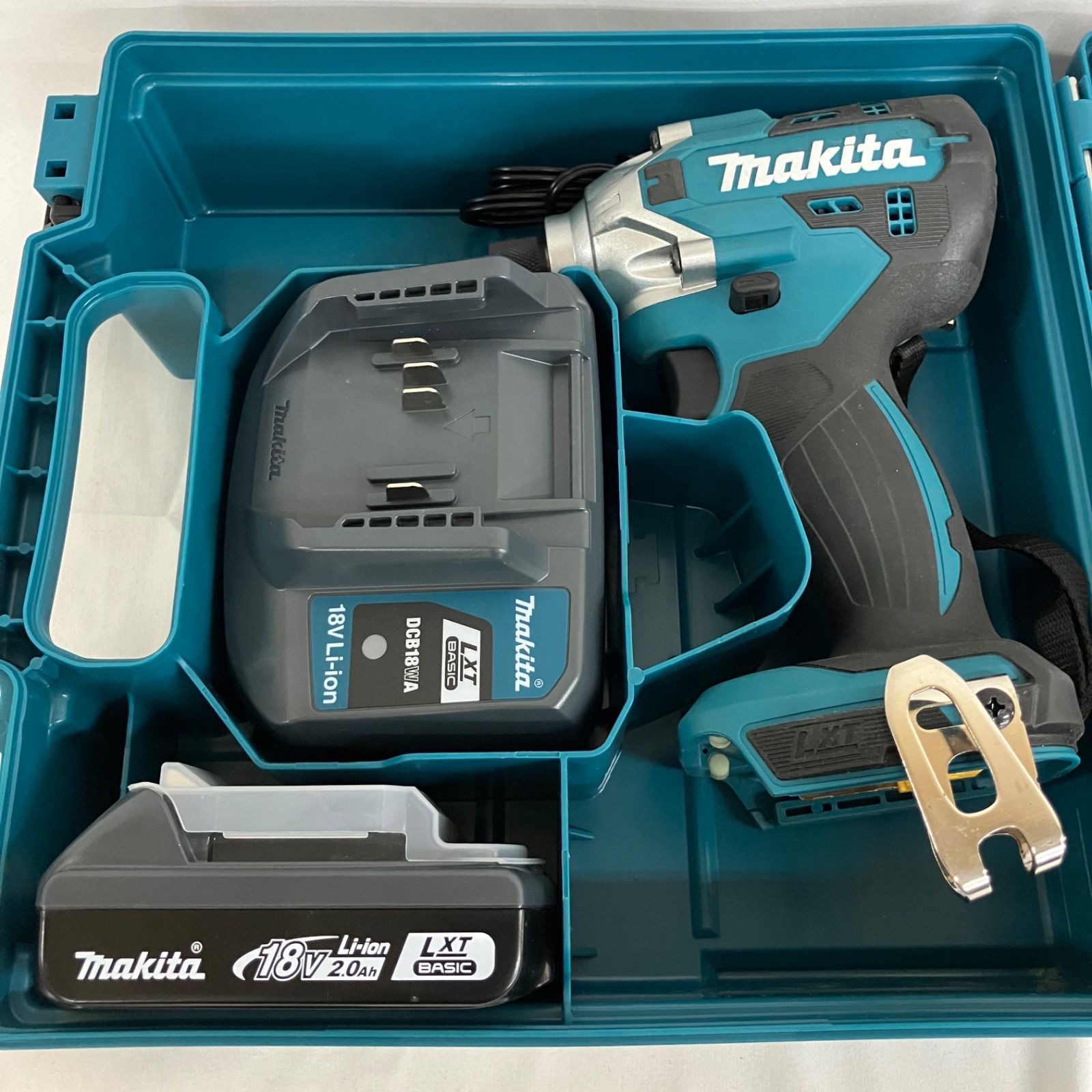 マキタ makita 充電式 インパクトドライバ TD156DB セット品 バッテリ付 ZRJ012 c156