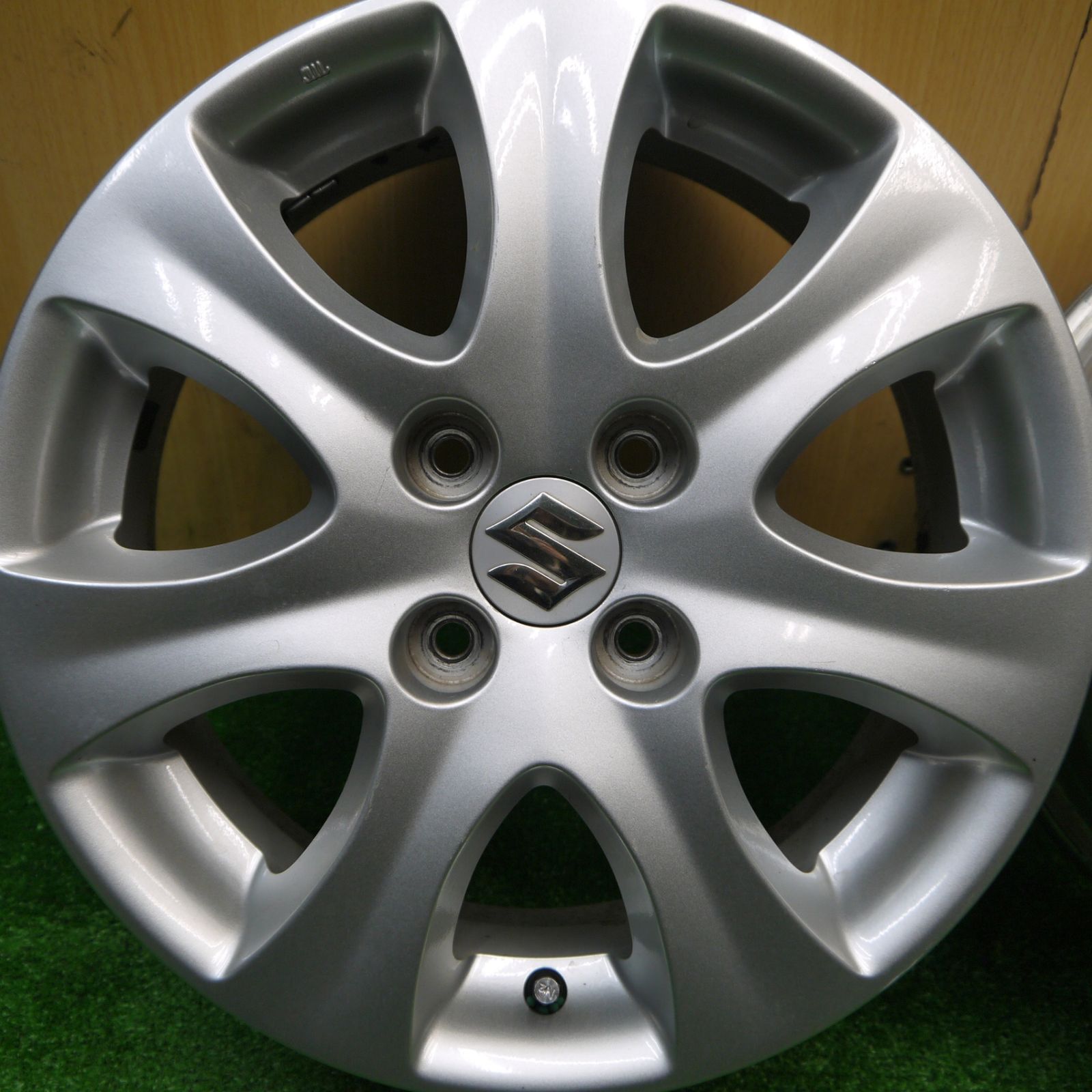 4本価格 スズキ スイフト ホイール 15インチ 15 5 J PCD 100 4 H ホ