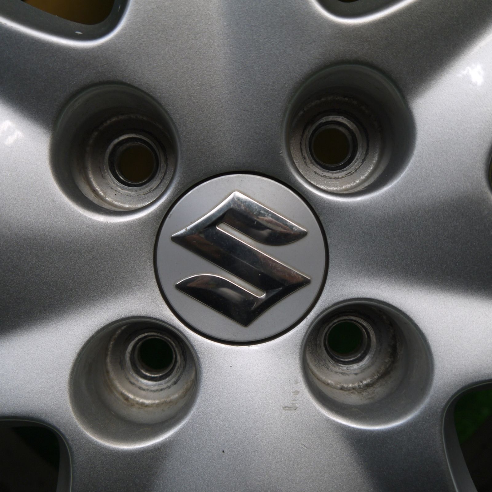 4本価格 スズキ