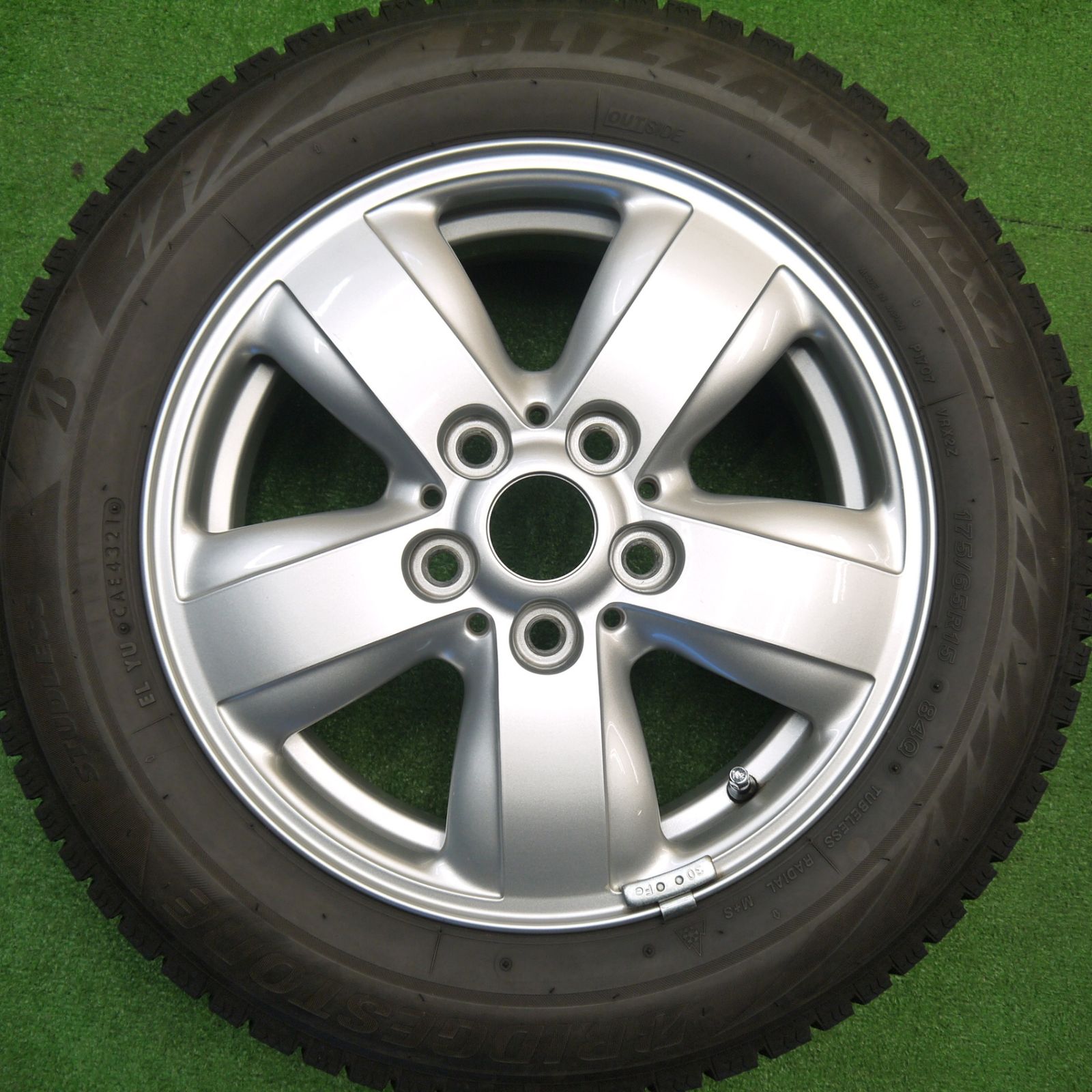  キレイ 21年 MINI F 56 ミニ クーパー 175 65 R 15 スタッドレス ブリヂストン ブリザック VRX 2 15インチ PCD 112 5 H ス 15インチ タイヤ ホイールセット