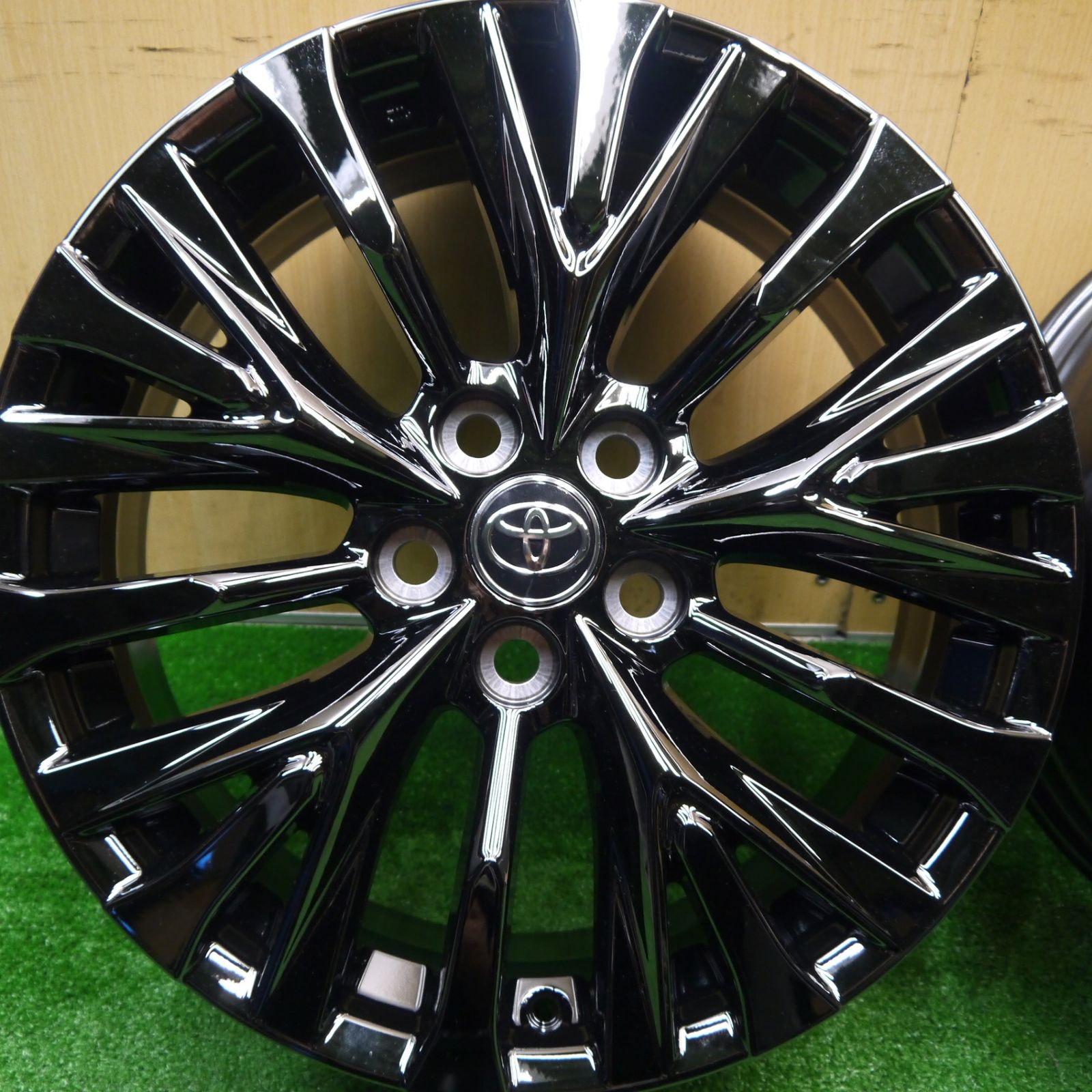 新車外し トヨタ 40系 ヴェルファイア アルファード Z ホイール 19インチ 19 7 J PCD 120 5 H ホ