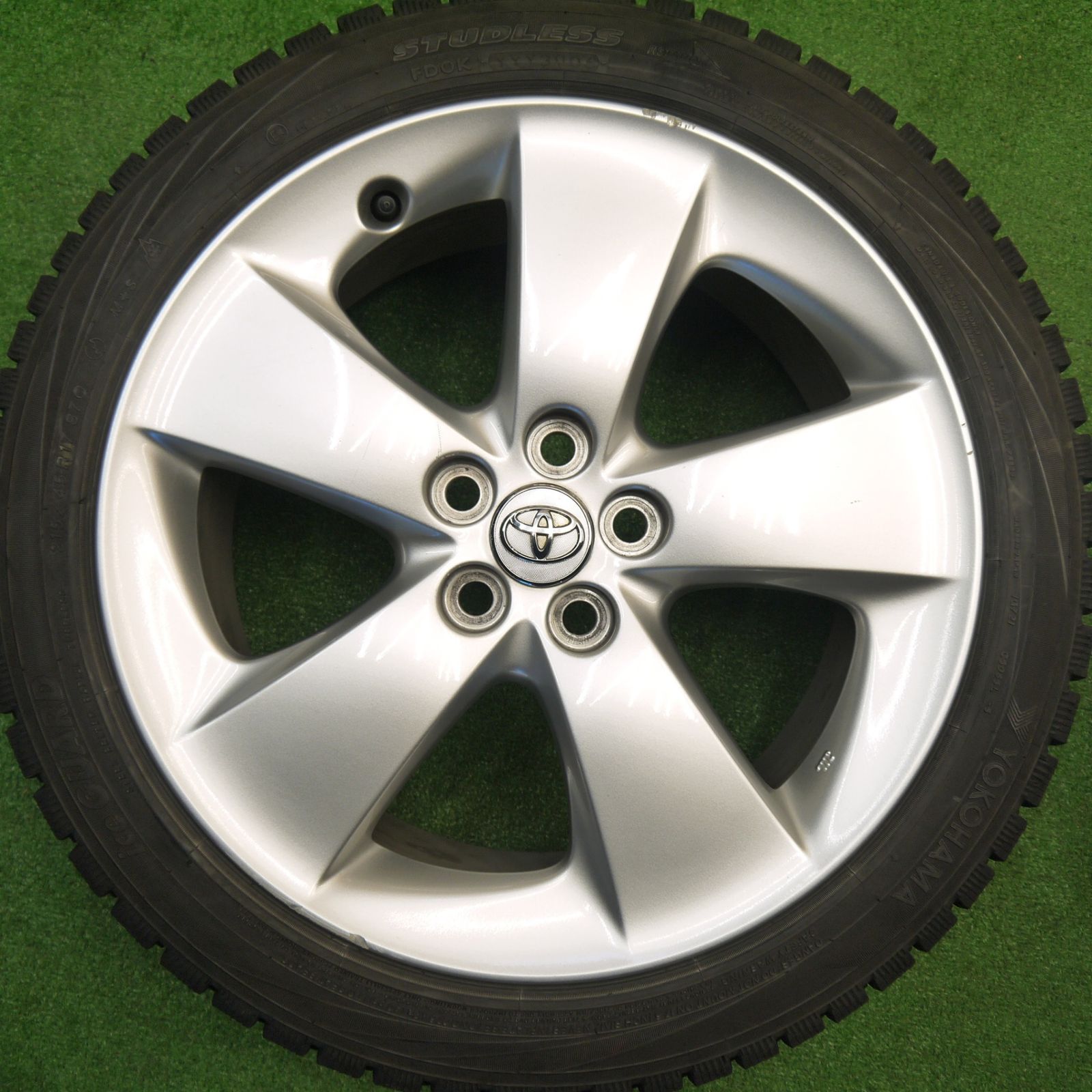 スタッドレス ヨコハマ