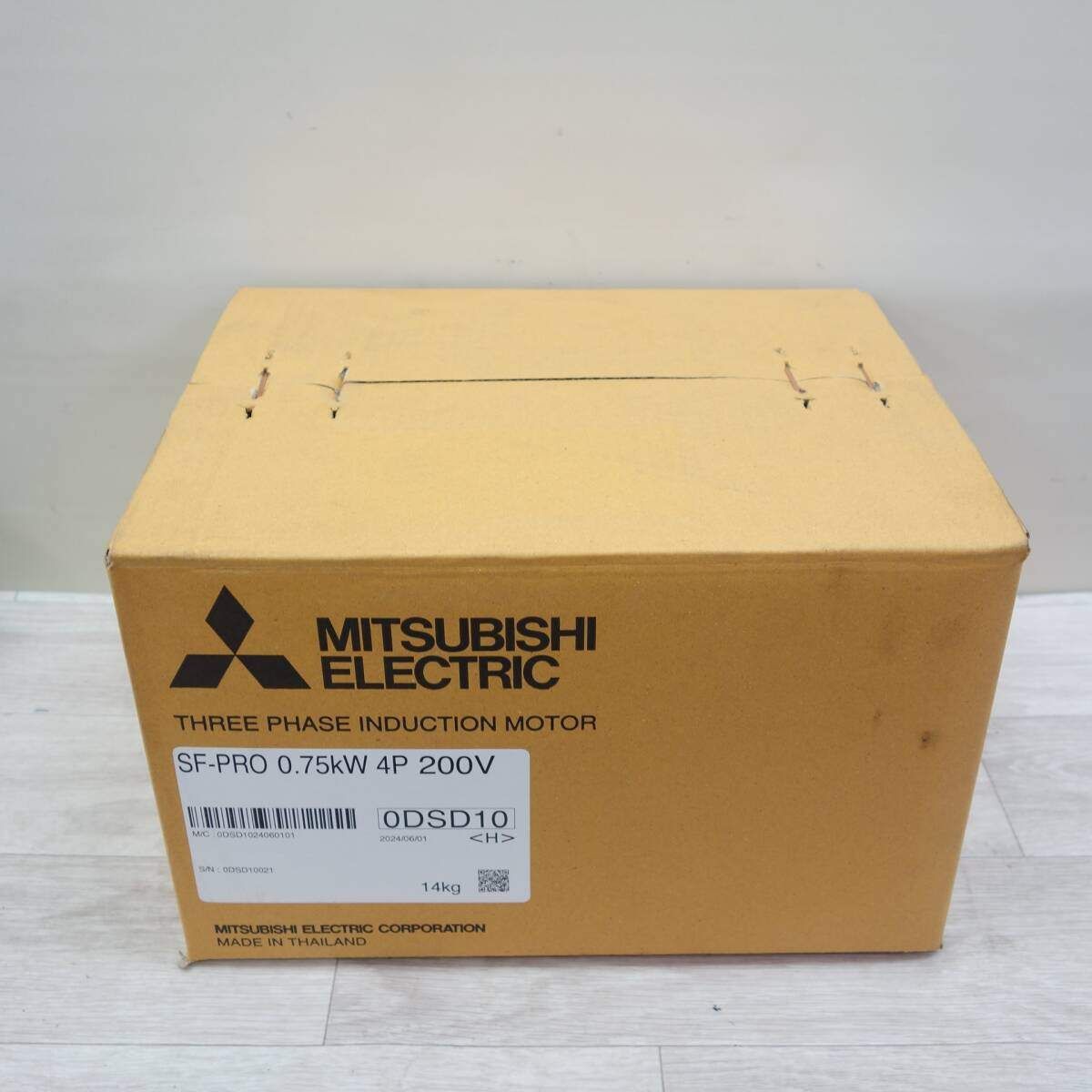 複数在庫有 三菱 三相 モータ SF-PRO 0.75KW 4P 200V スーパーライン シリーズ