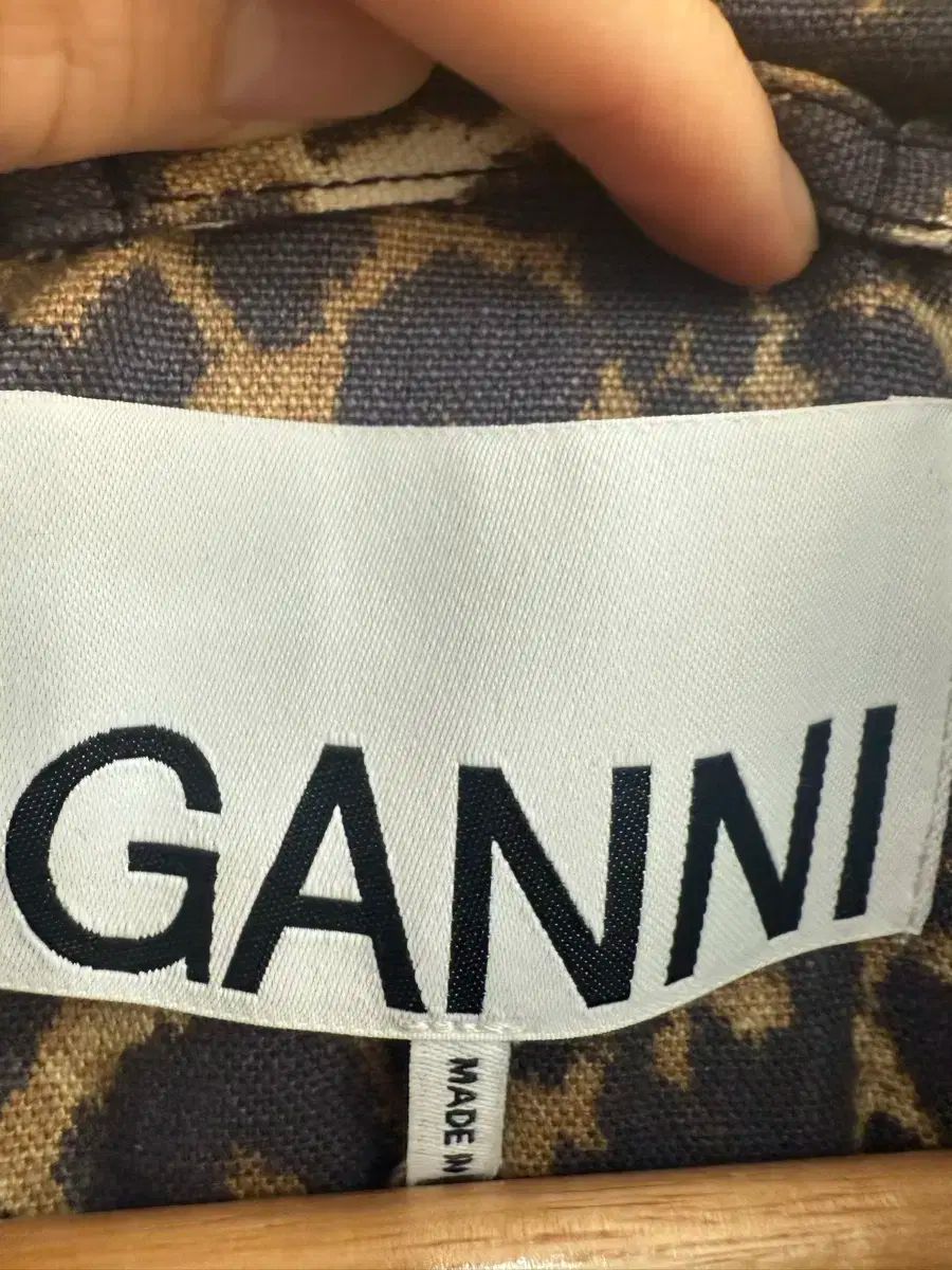 GANNI ガニー