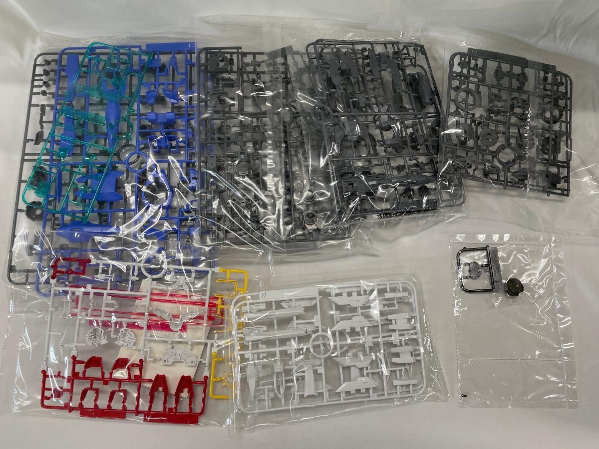 MG 1 100 GN-0000 GNR-010 XN ダブルオーザンライザー 戦車プラモデル 陸軍模型