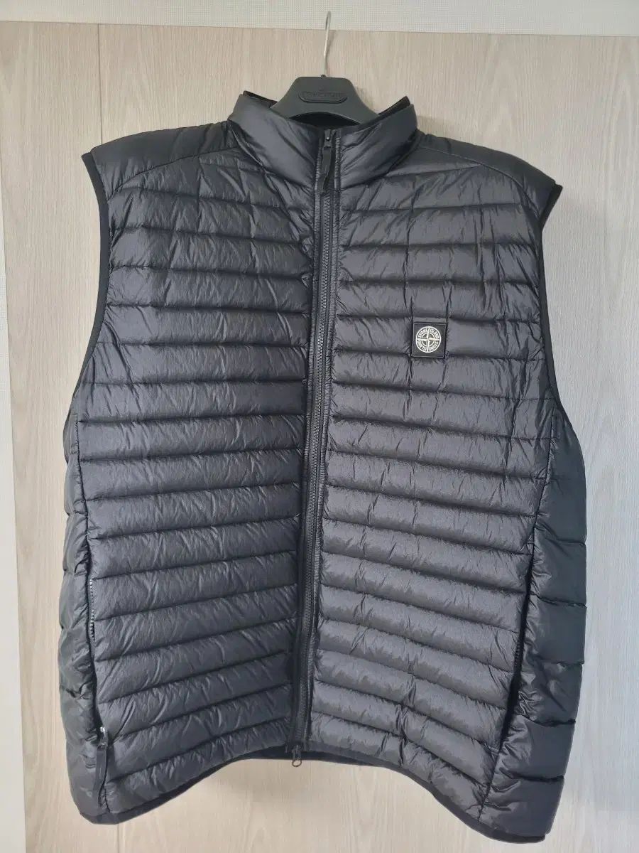 STONE ISLAND ストーンアイランド 軽量ダウンベスト 2XL