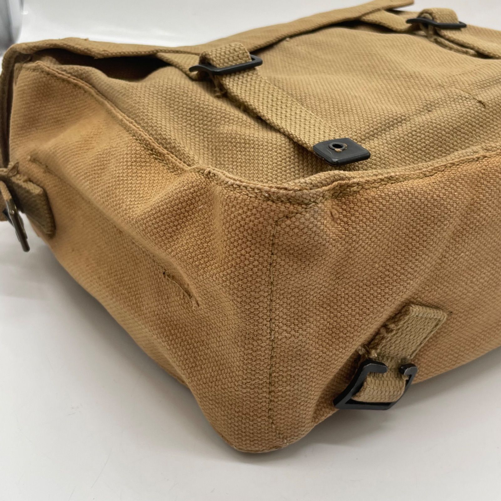 BN5517○イギリス軍 ミリタリー ショルダーバッグ ベージュ系 軍モノ