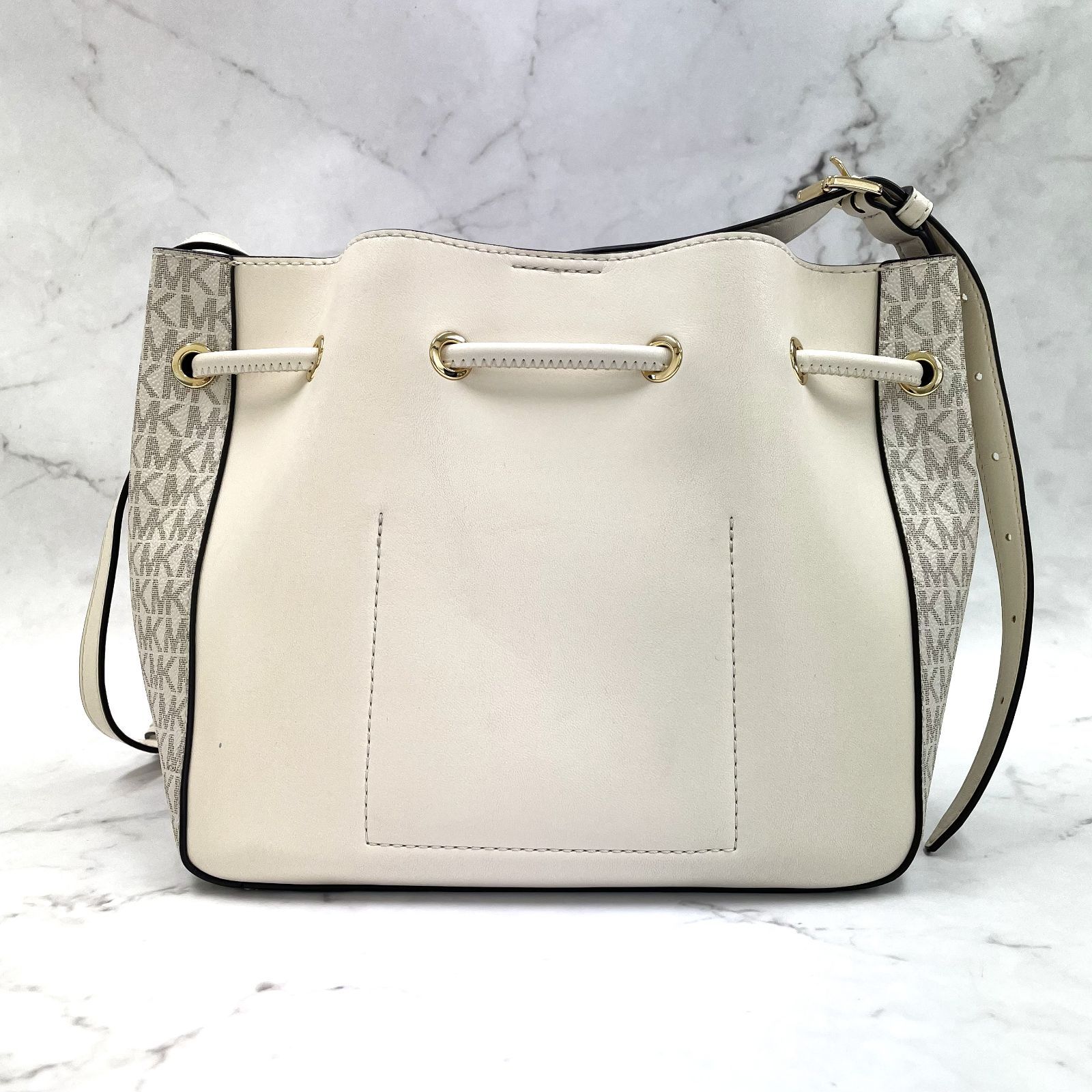 MICHAEL KORS マイケルコース PHOEBE バケット メッセンジャー 