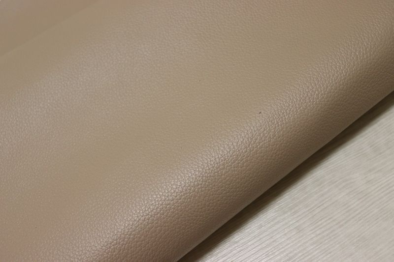 カフェオレ 230ds クロム革 牛革 国産 レザー シボ型押し はぎれ 一枚革 レザークラフト 革 皮 本革 diy 生地 材料