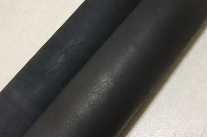 ブラック 228 ds ヌメ革 牛革 バングラデシュ レザー 素上げ はぎれ 一枚革 レザークラフト 革 皮 本革 diy 生地 材料