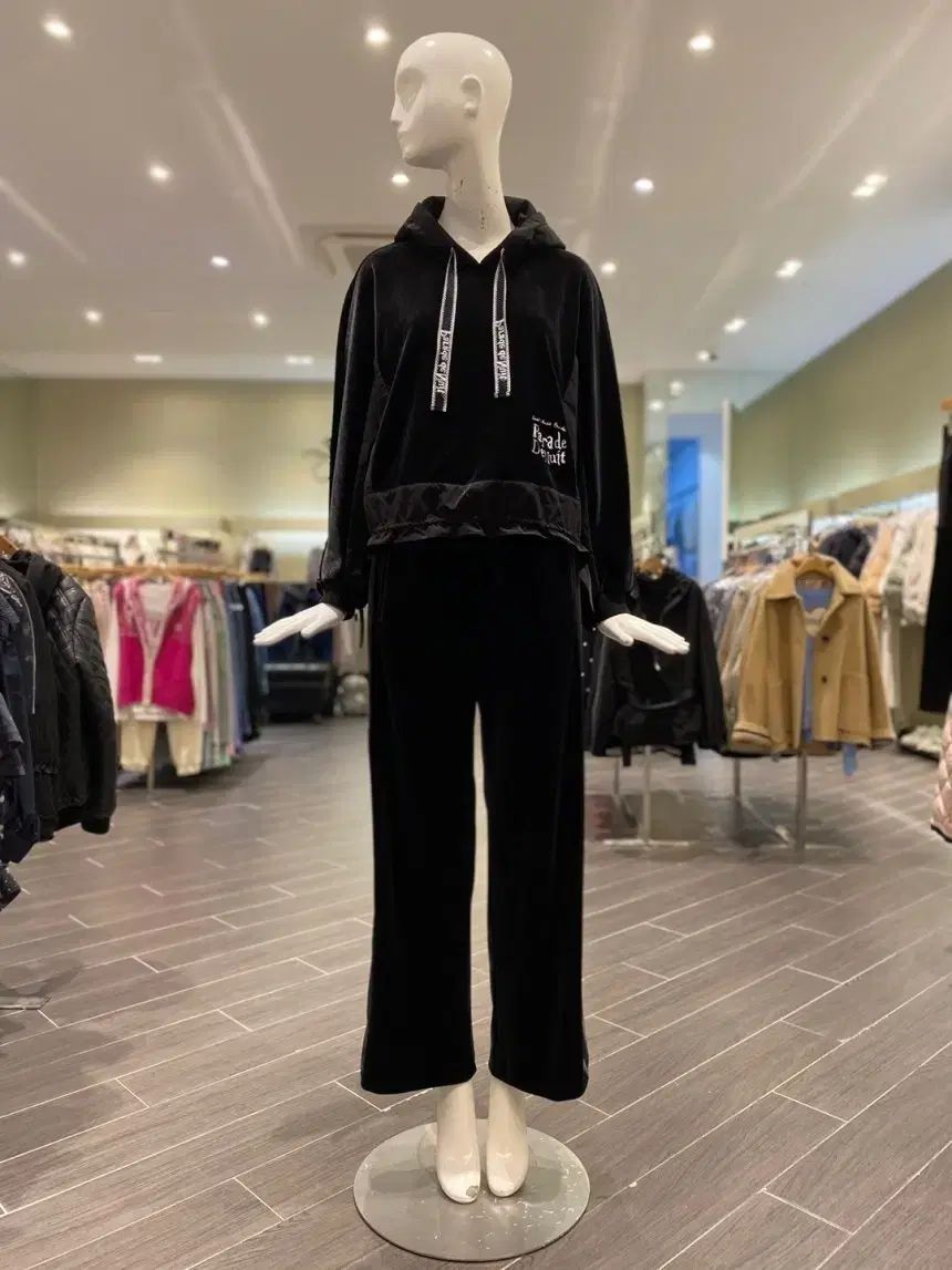 オッズセカンド ツアーベルベット WHO トレーナー セット