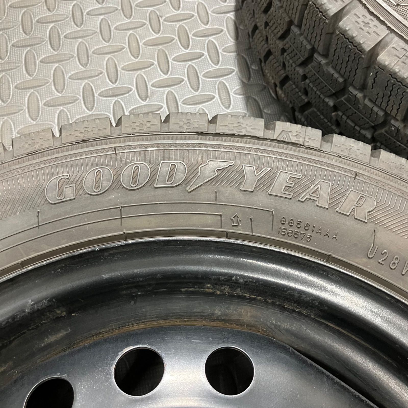  22年製 155 65 R 14 グッドイヤー アイスナビ7 ダイハツ タント ムーヴ ミラ コンテ スタッドレスタイヤ 1168 E 14インチ タイヤ ホイールセット