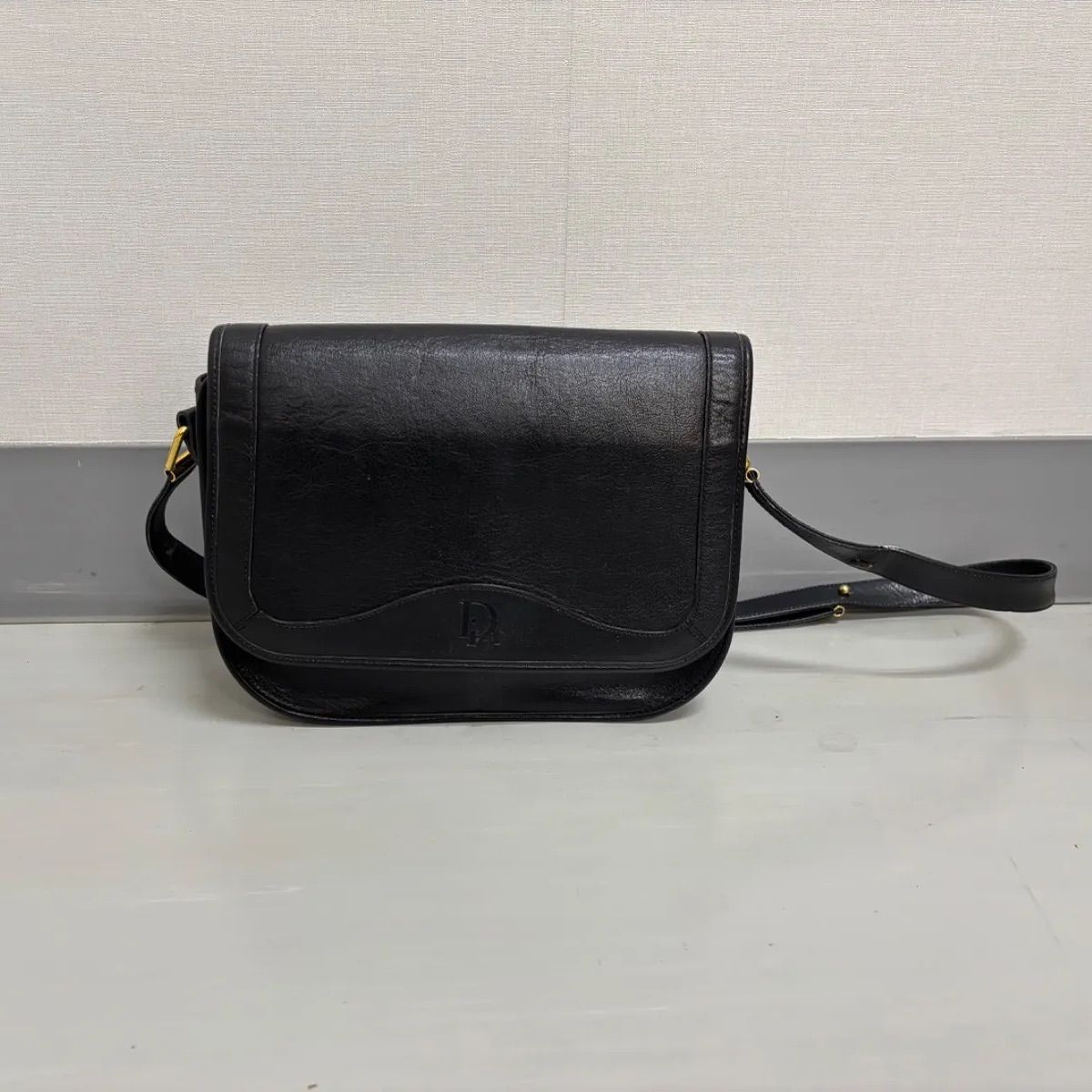 ディオール DIOR ショルダーバッグ レザー 黒 - メルカリ