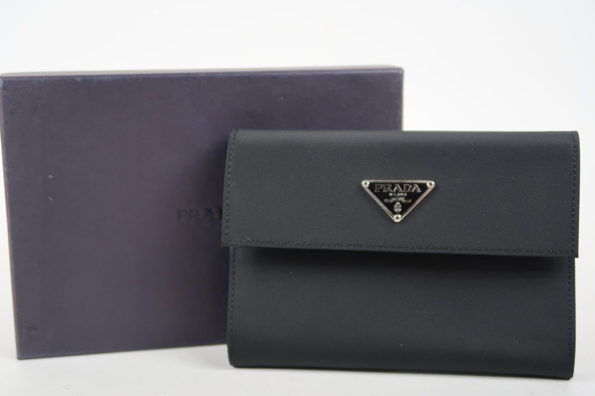 PRADA プラダ ナイロン 二つ折り財布 ブラック ブランドウォレット 小物 TG 98