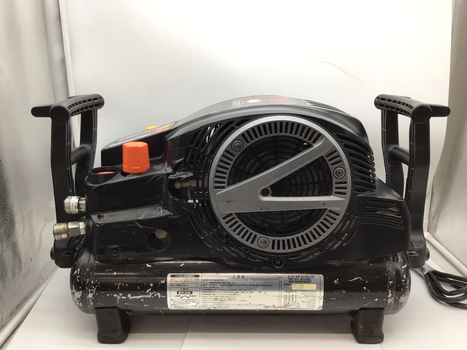 品 MAX マックス 高圧エアコンプレッサ AK-HL1250E2 ITUMJVM1TX14 エコツール知立店 M02