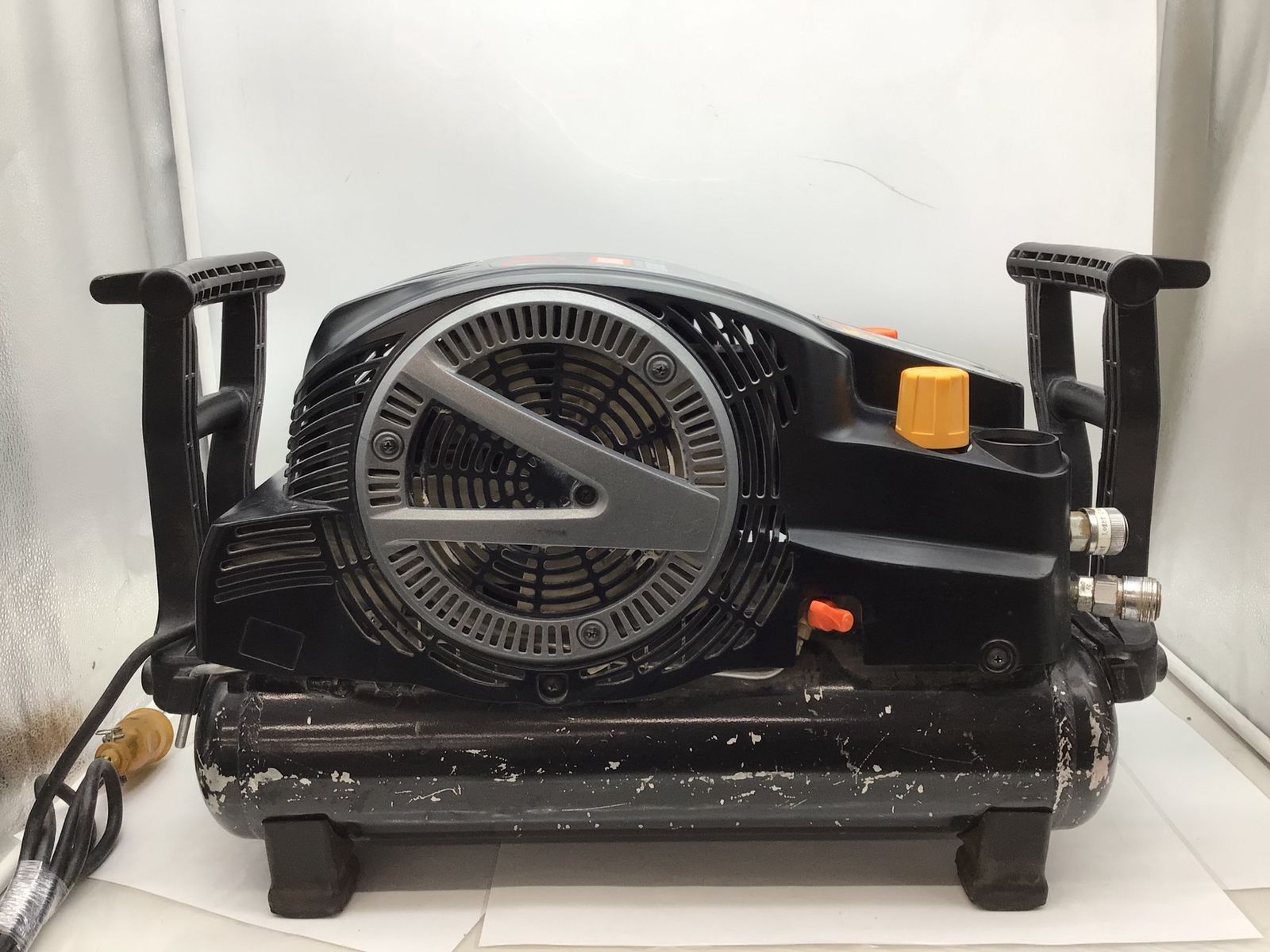 高圧エアコンプレッサ AK-