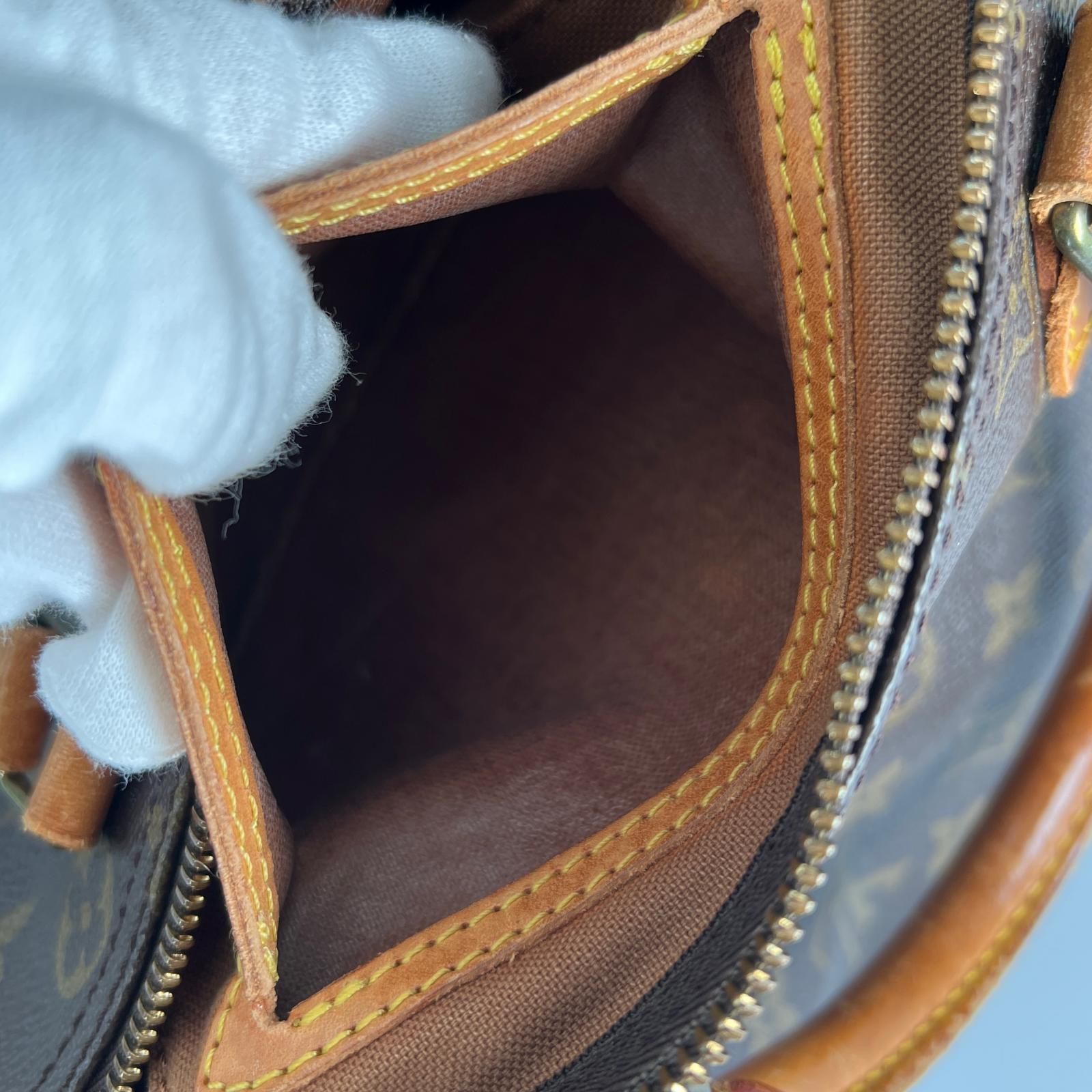 ボストンバッグ