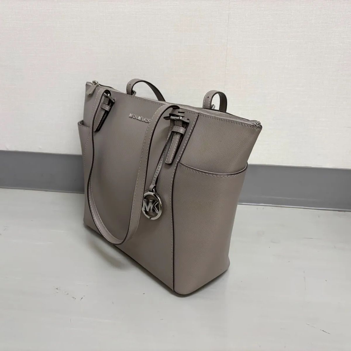 マイケルコース MICHAEL KORS トートバッグ グレー レザー