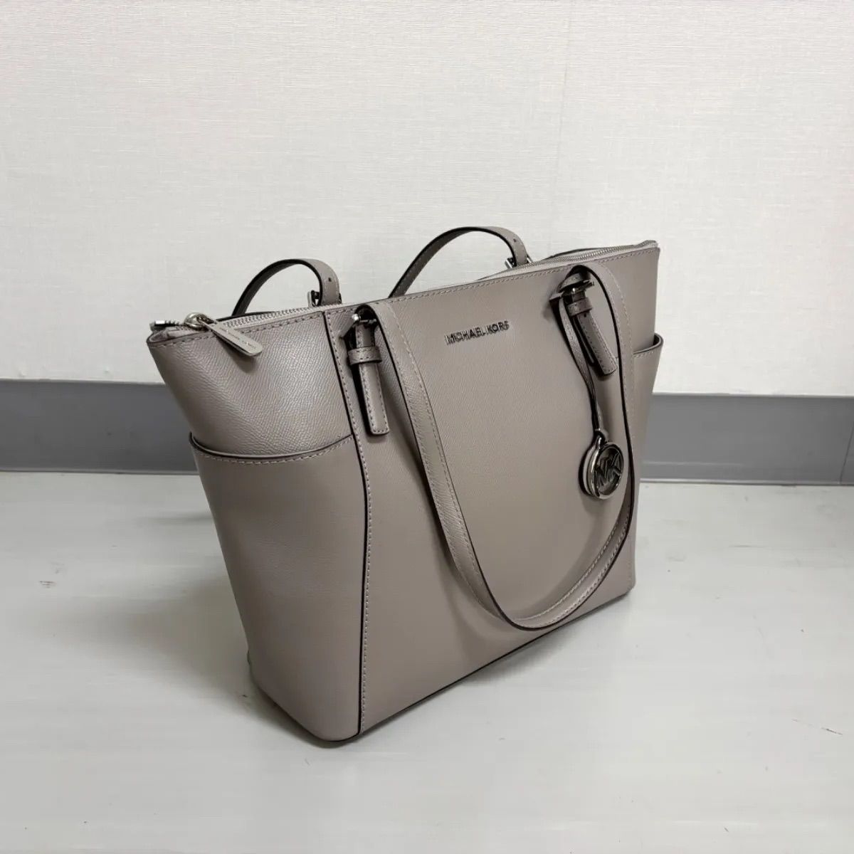 マイケルコース MICHAEL KORS トートバッグ グレー レザー