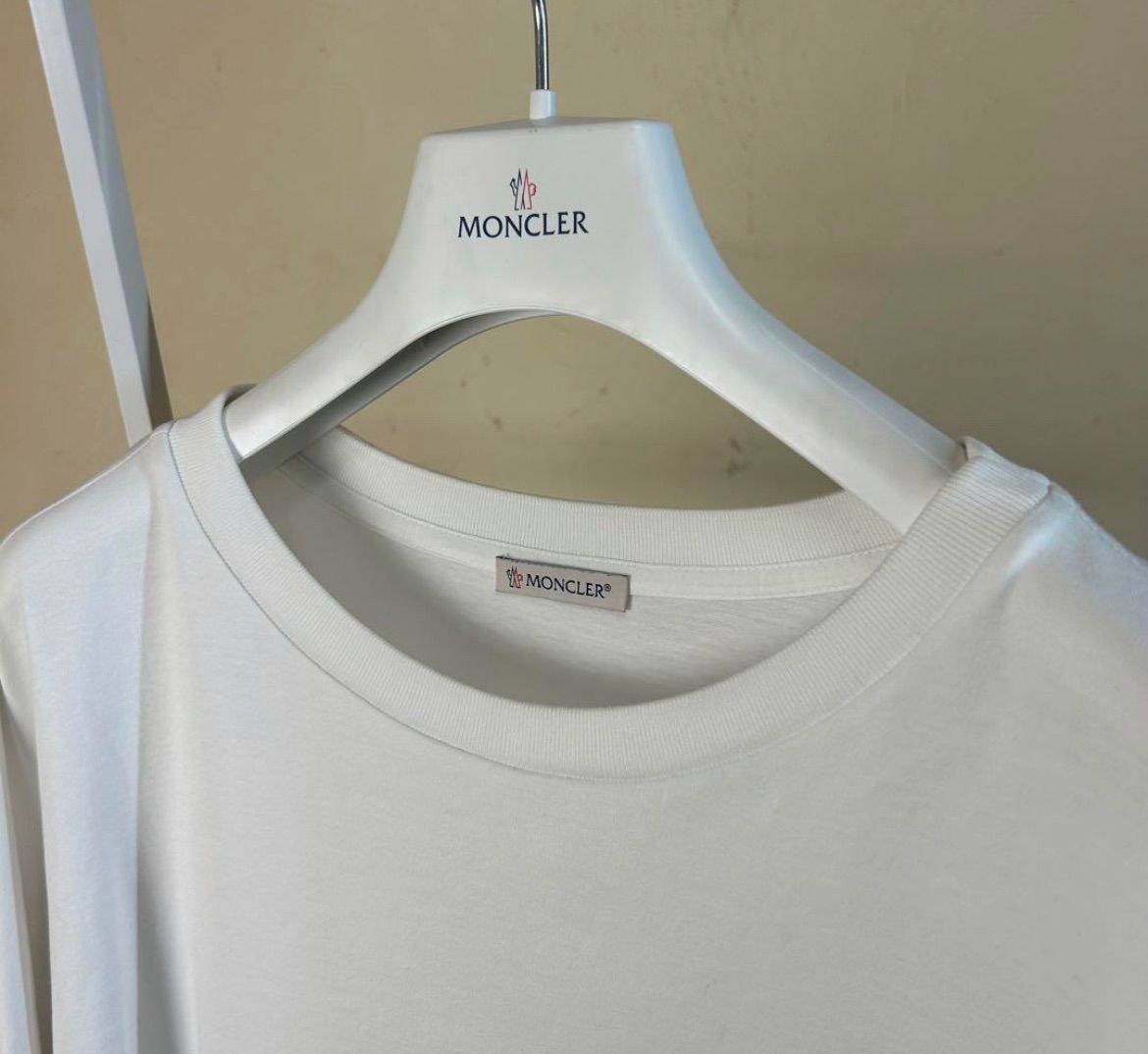 モンクレール切り替え半袖Tシャツ白Lワッペン