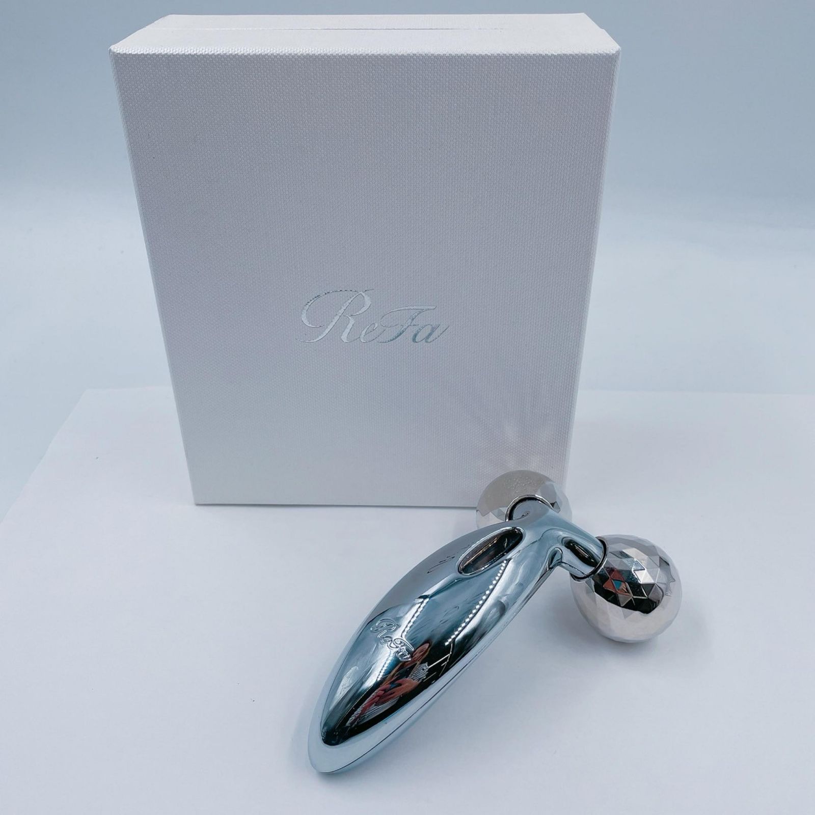 格安，大得価 ReFa リファ 美顔ローラー CARAT ReFa CARATシリーズ美容器具  ステンレス シルバー 中古 美顔器・美容器