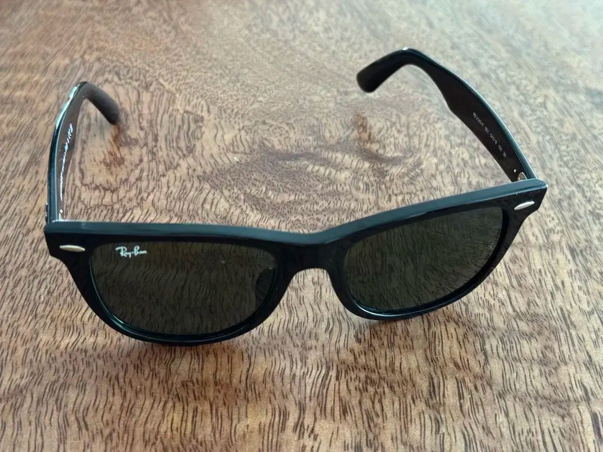 レイバン ウェイファーラー RB 2140-F