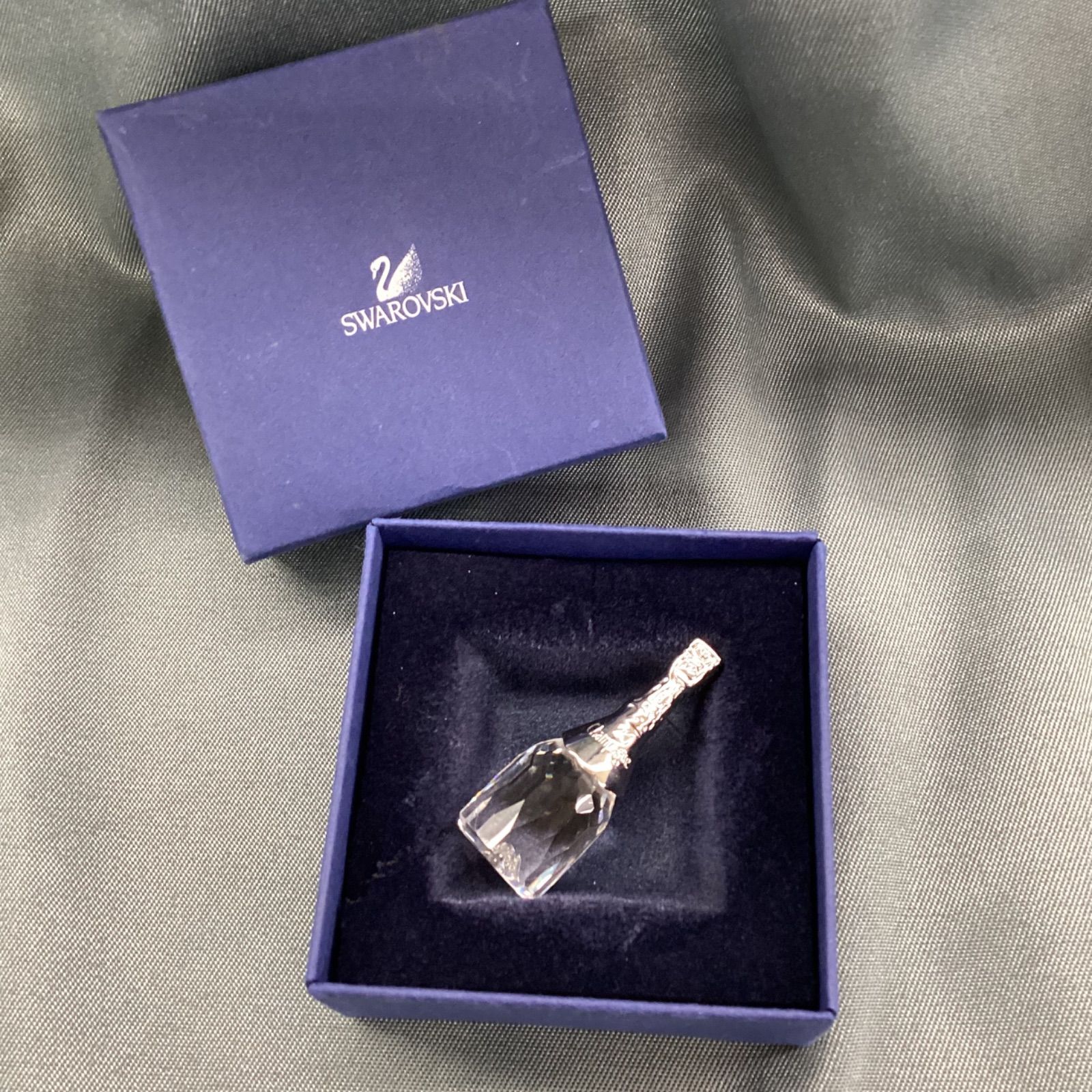 新品 スワロフスキー 瓶 置物 紫色 新品 スワロフスキー 瓶 置物 紫色