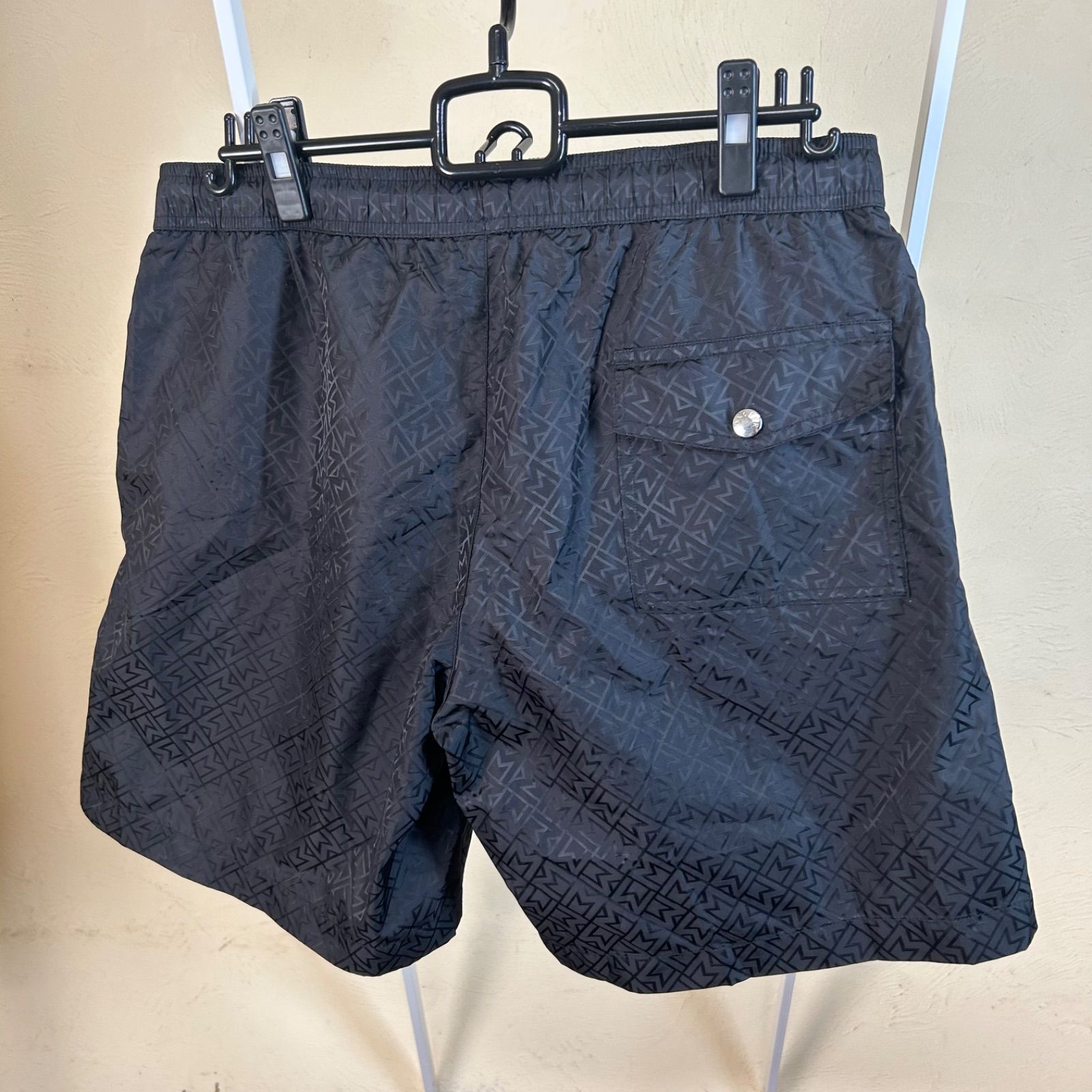 MONCLER 黒 ショートパンツ MONCLER Matt Black モンクレール マットブラック ショートパンツ