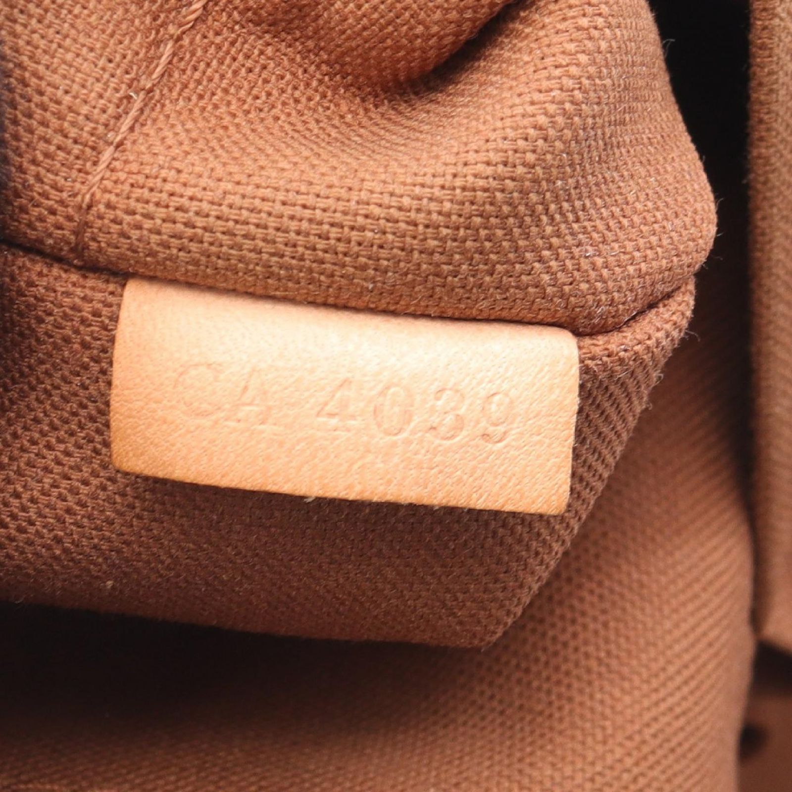 ルイ・ヴィトン LOUIS VUITTON ショルダーバッグ メッセンジャーボ