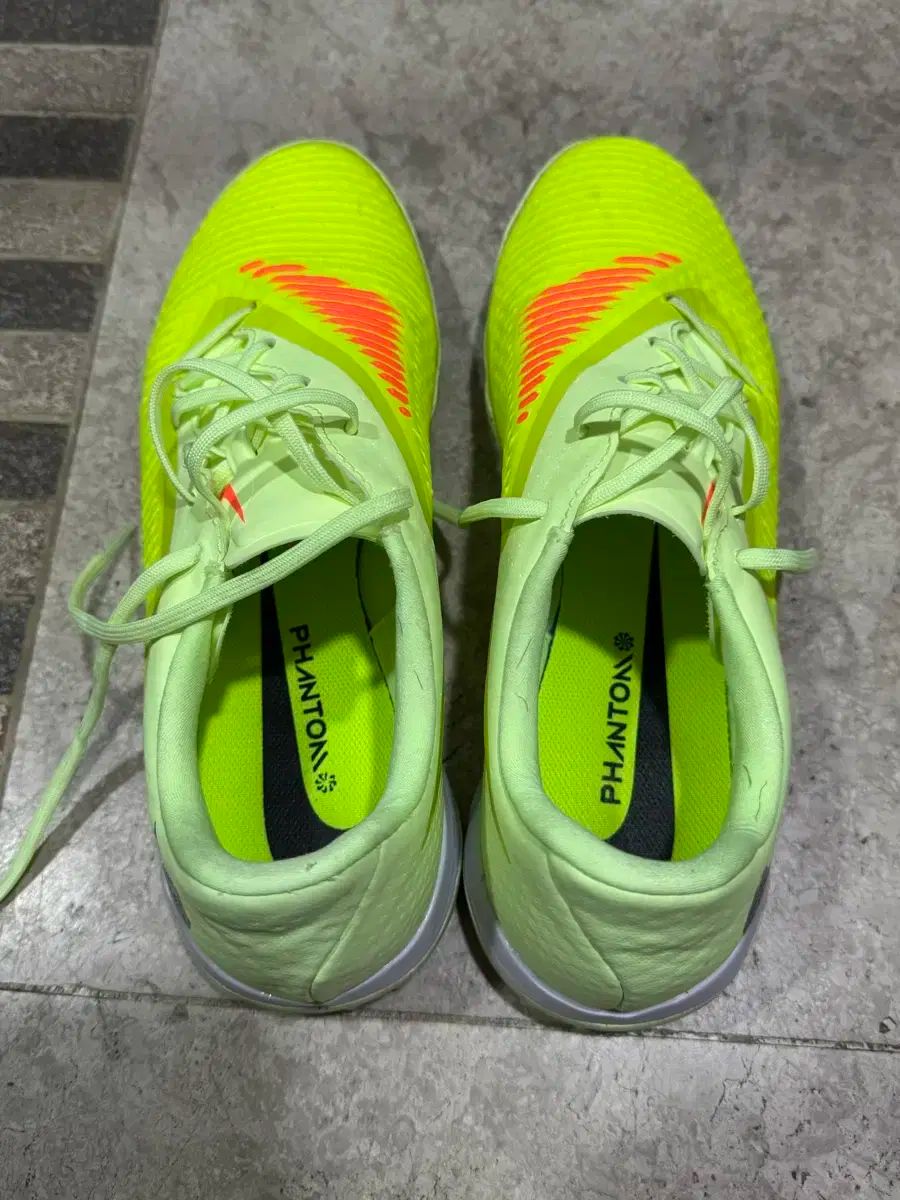 サッカーシューズ 260