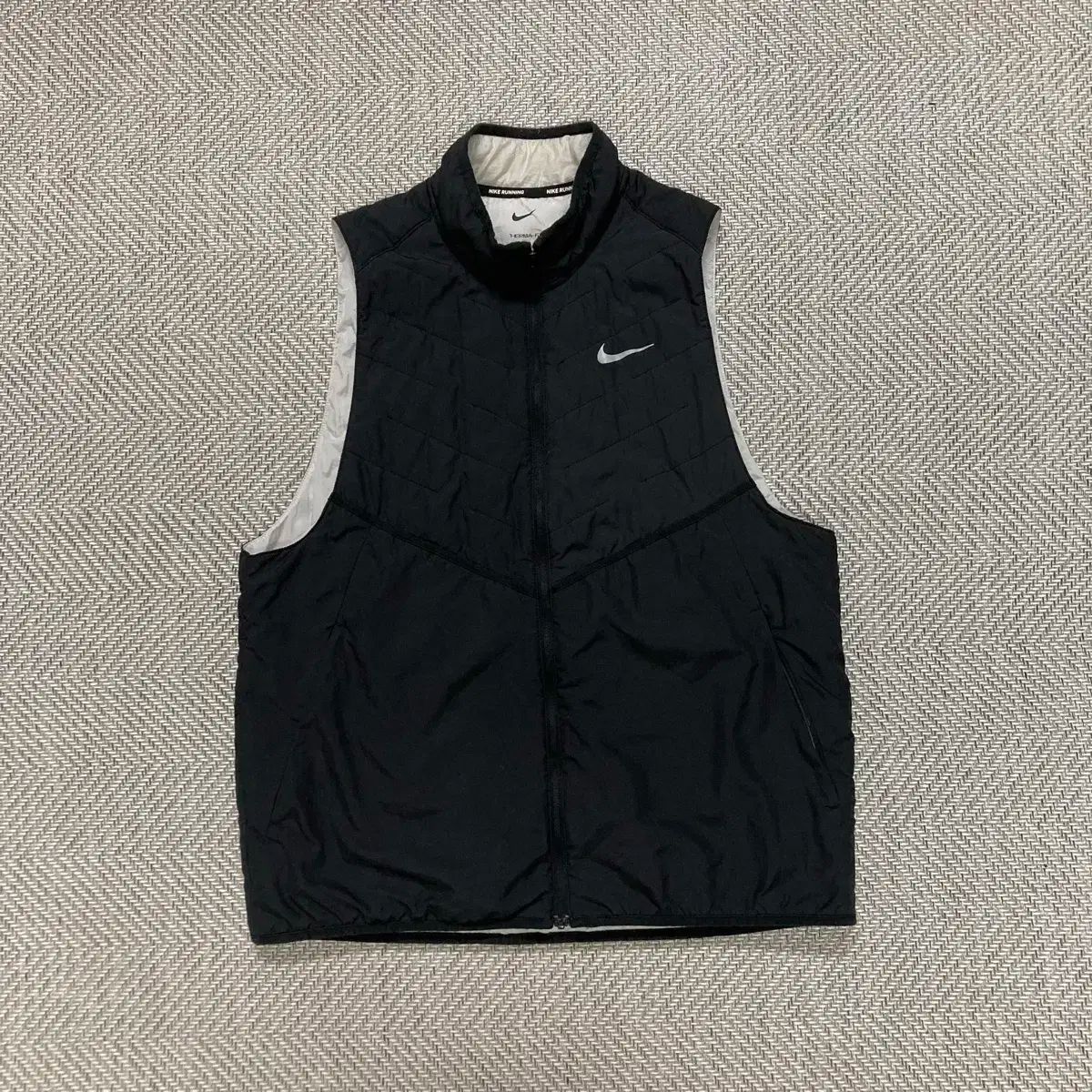 XL ナイキ ランニング 軽量 ダウンベスト