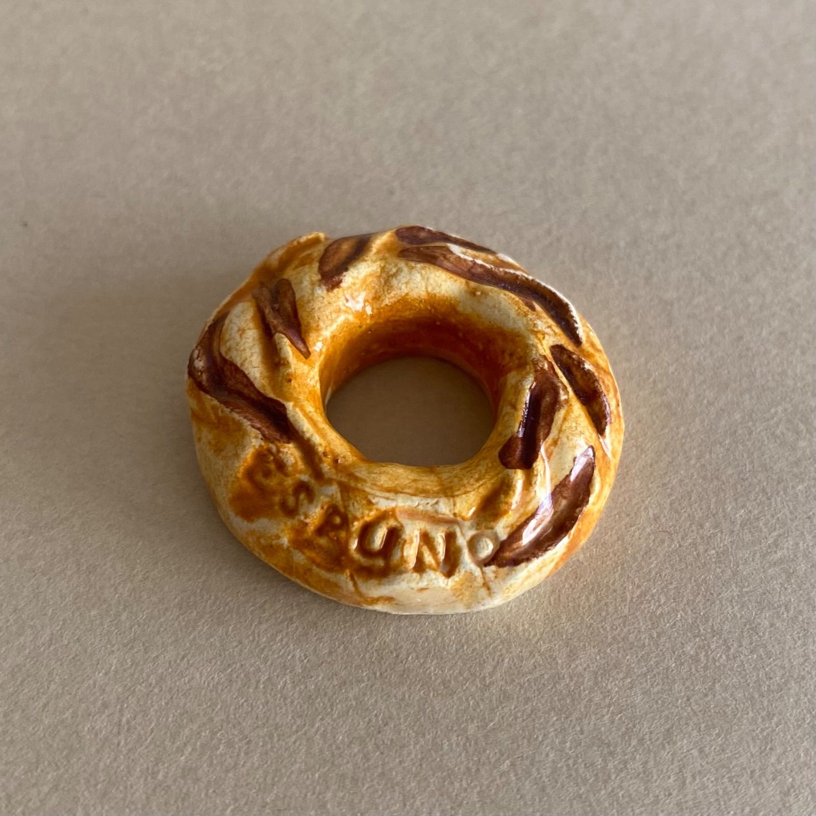 職人のパンのフェーヴ② フランス雑貨 ミニチュア 陶器 職人のパンの