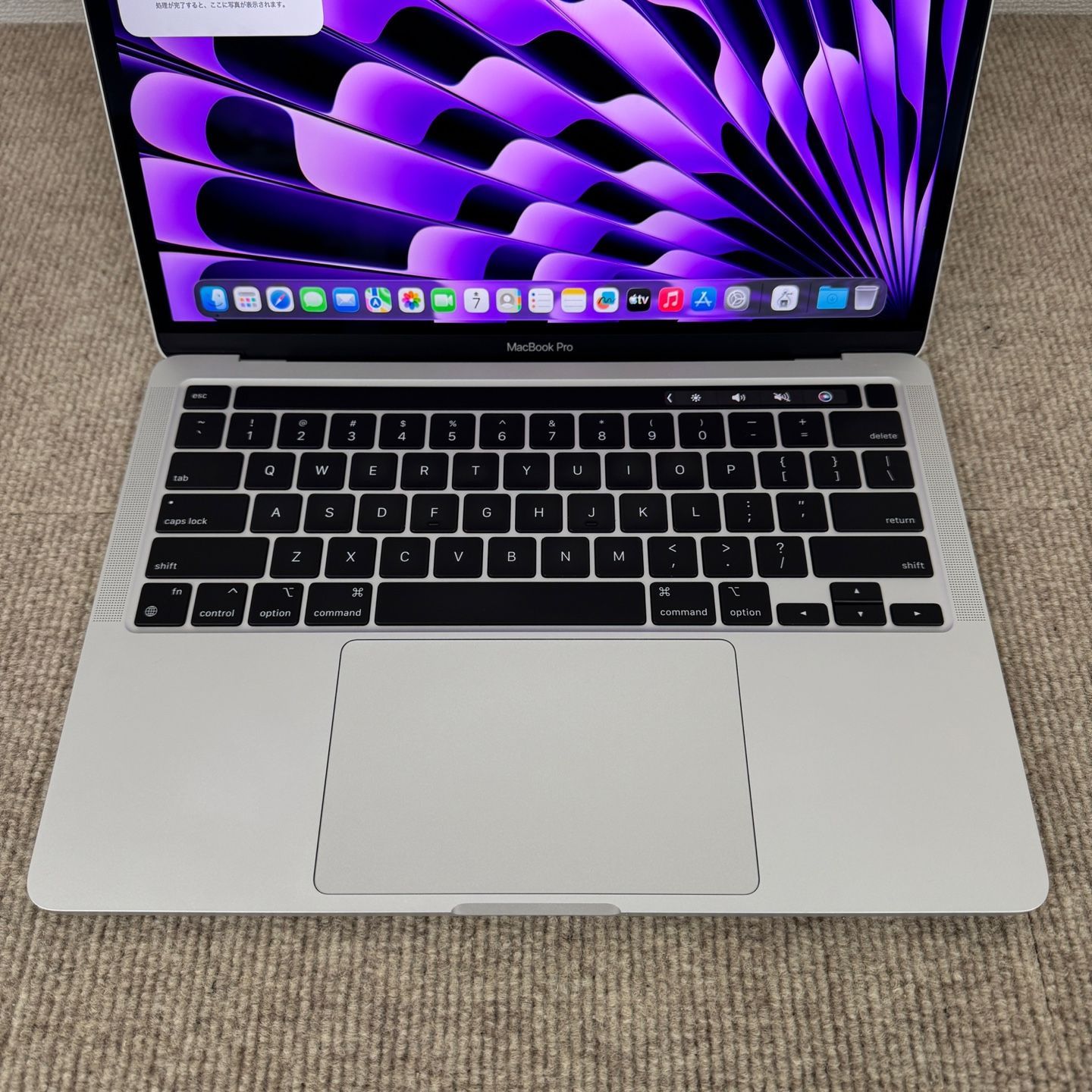Apple MacBook Pro 13 2025 A 2338 M 2 RAM 24 GB SSD 1 TB シルバー 英語KB 充放電回数 166 MC 081