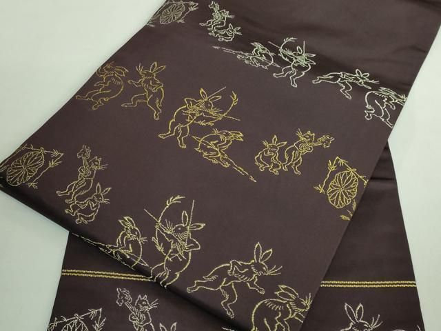 赤墨色地 金銀糸